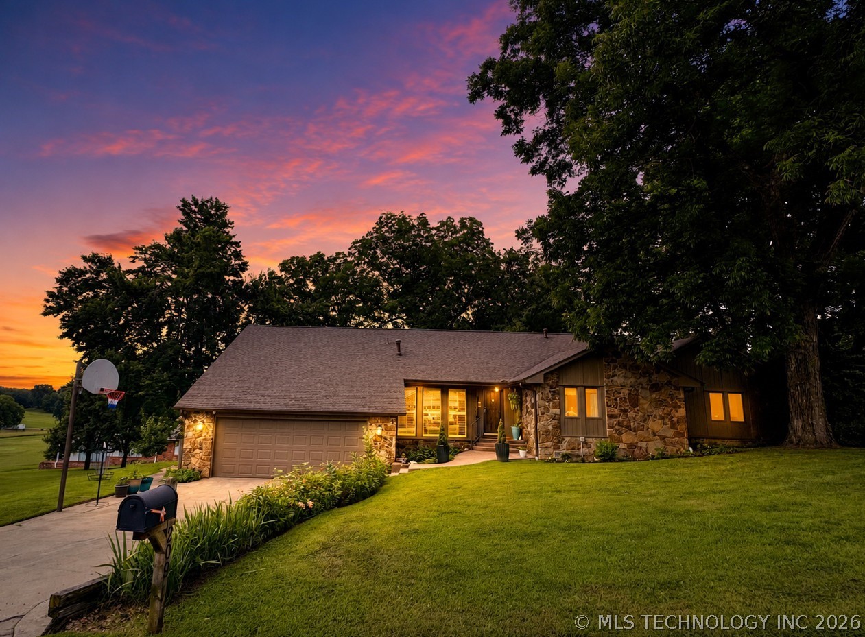 209 Walnut Circle Grove OK 74344