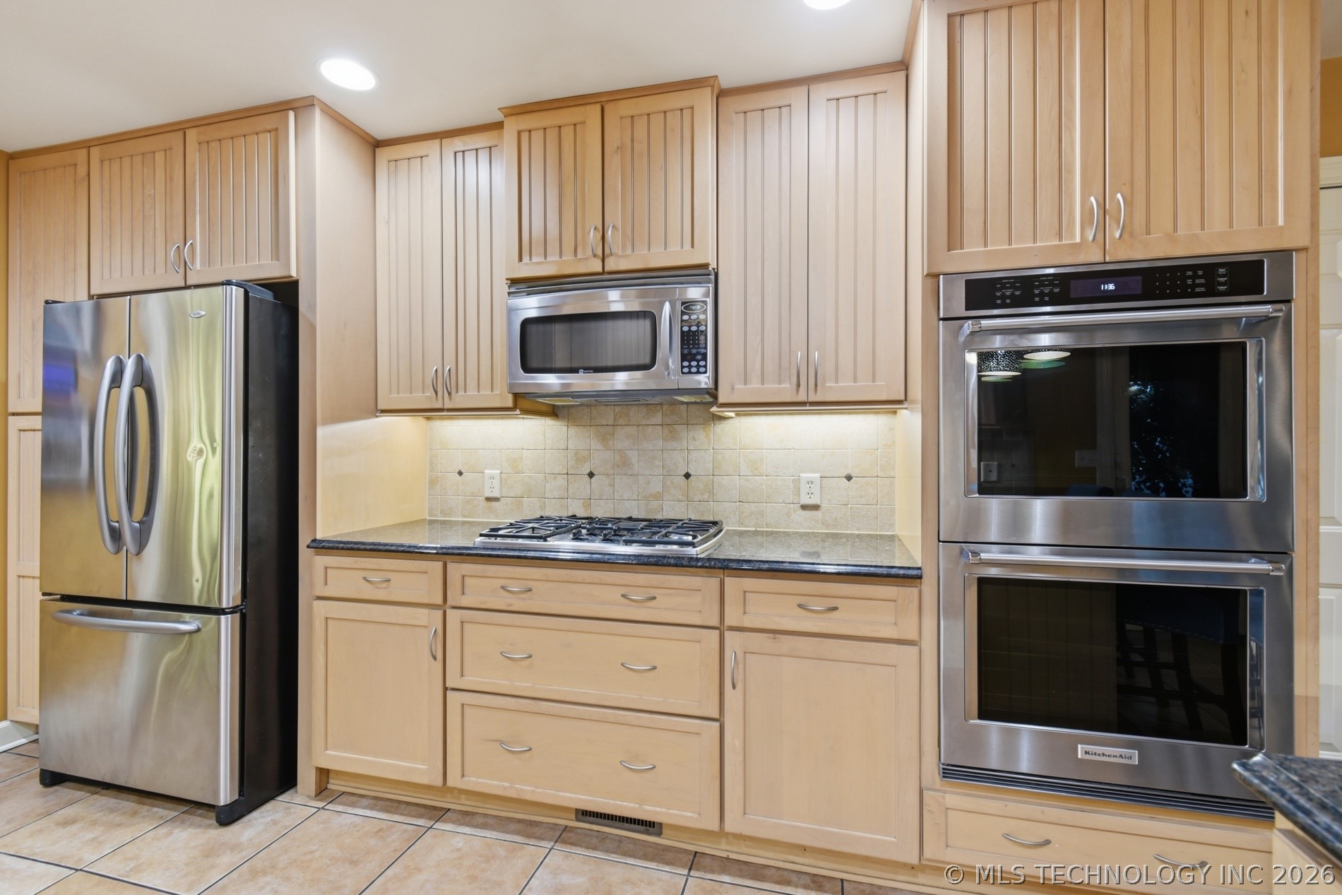 209 Walnut Circle Grove OK 74344