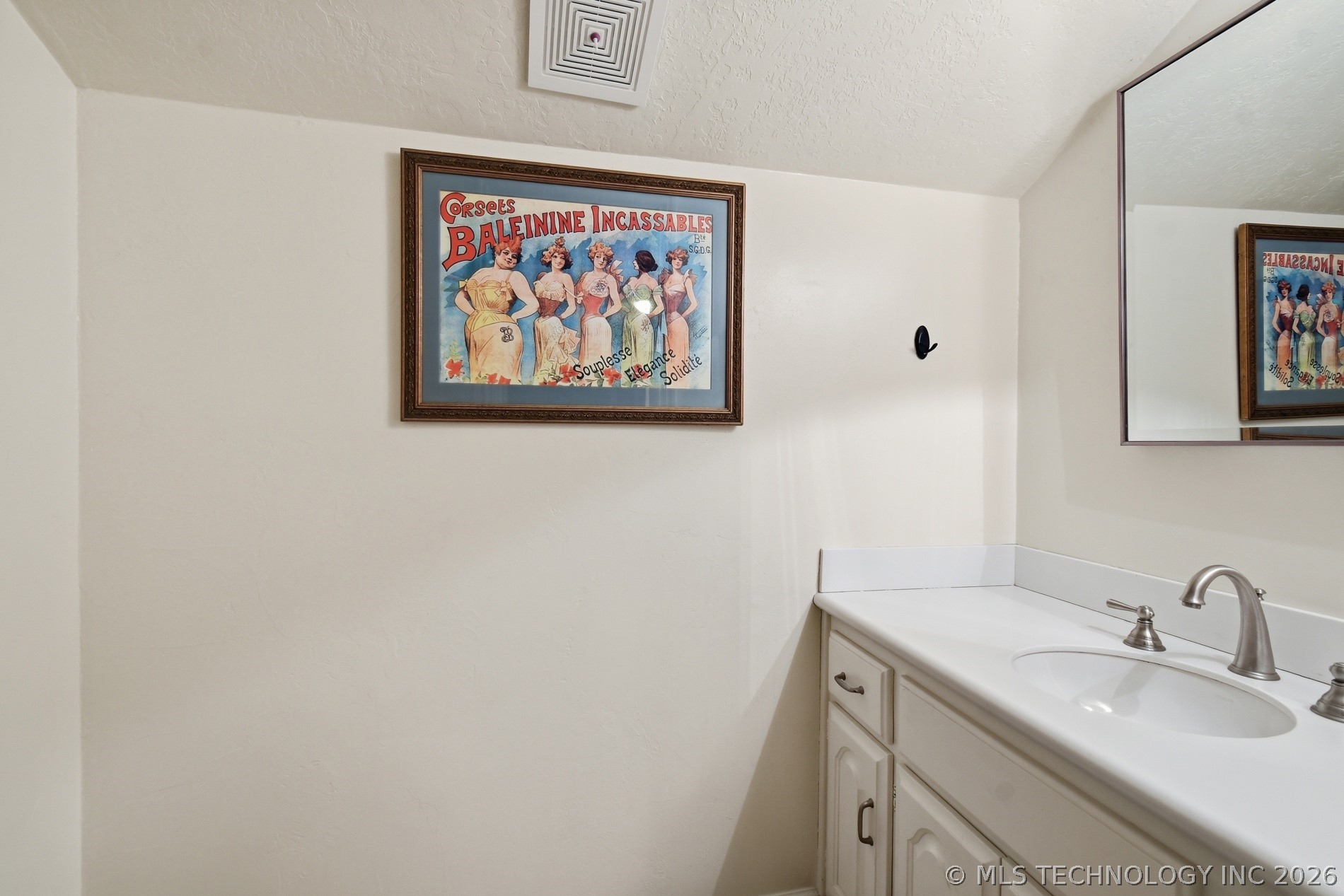 209 Walnut Circle Grove OK 74344