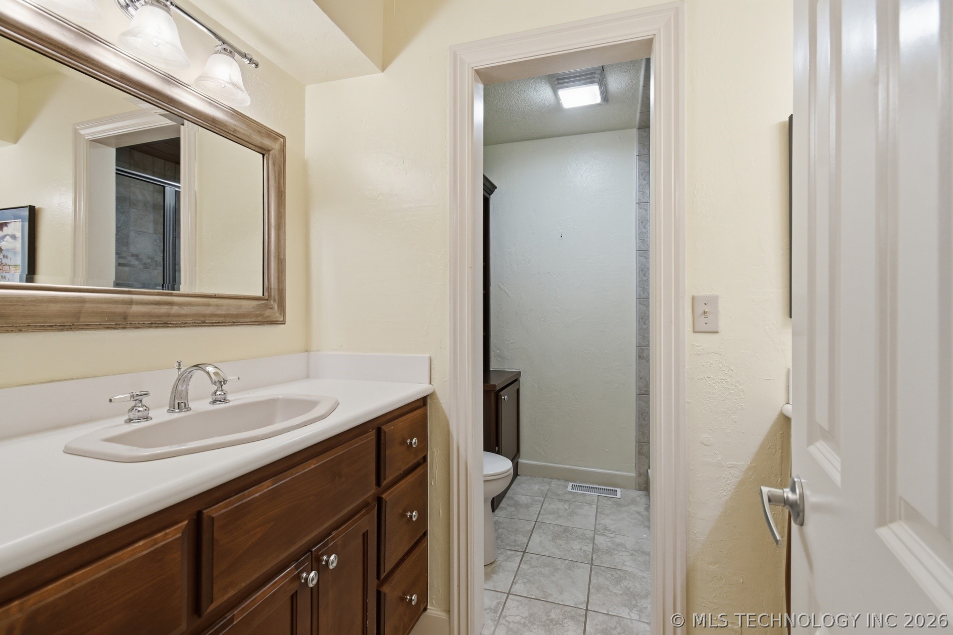 209 Walnut Circle Grove OK 74344
