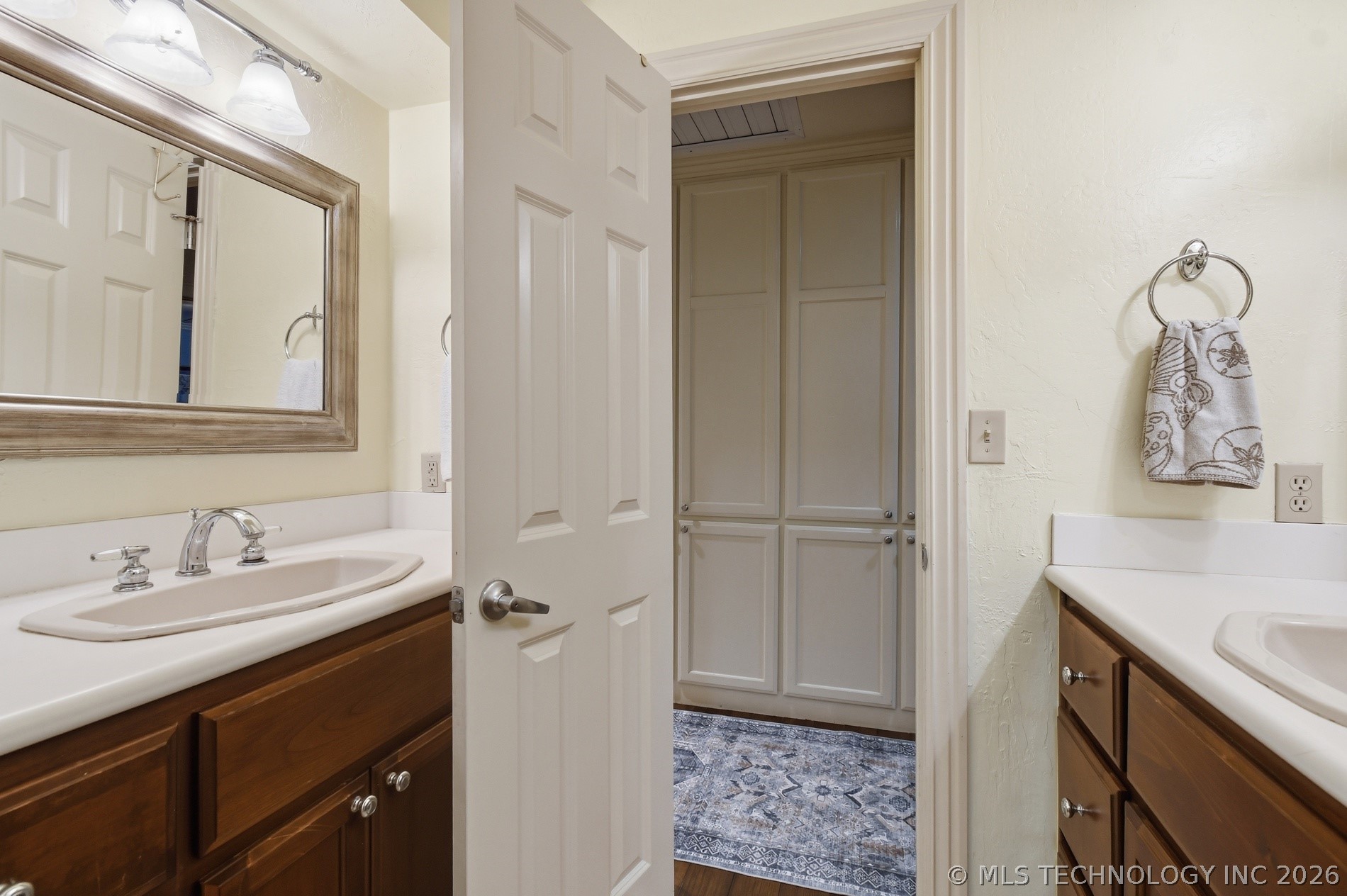 209 Walnut Circle Grove OK 74344