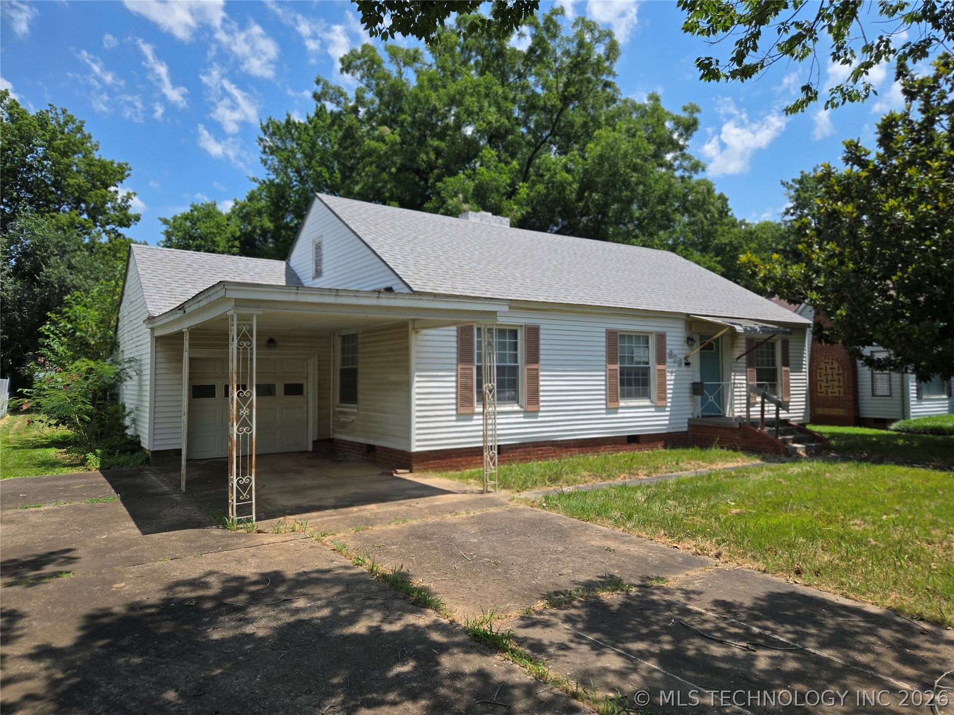 628 W Tahlequah Vinita OK 74301
