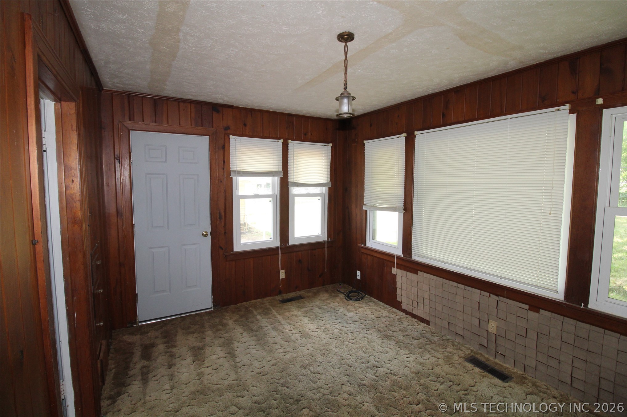 628 W Tahlequah Vinita OK 74301