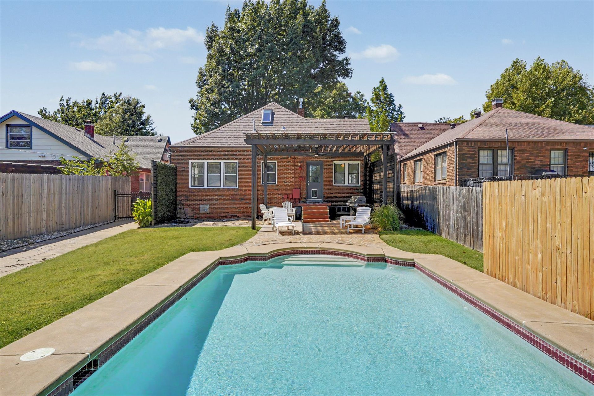 1555 S Gillette Avenue Tulsa OK 74104