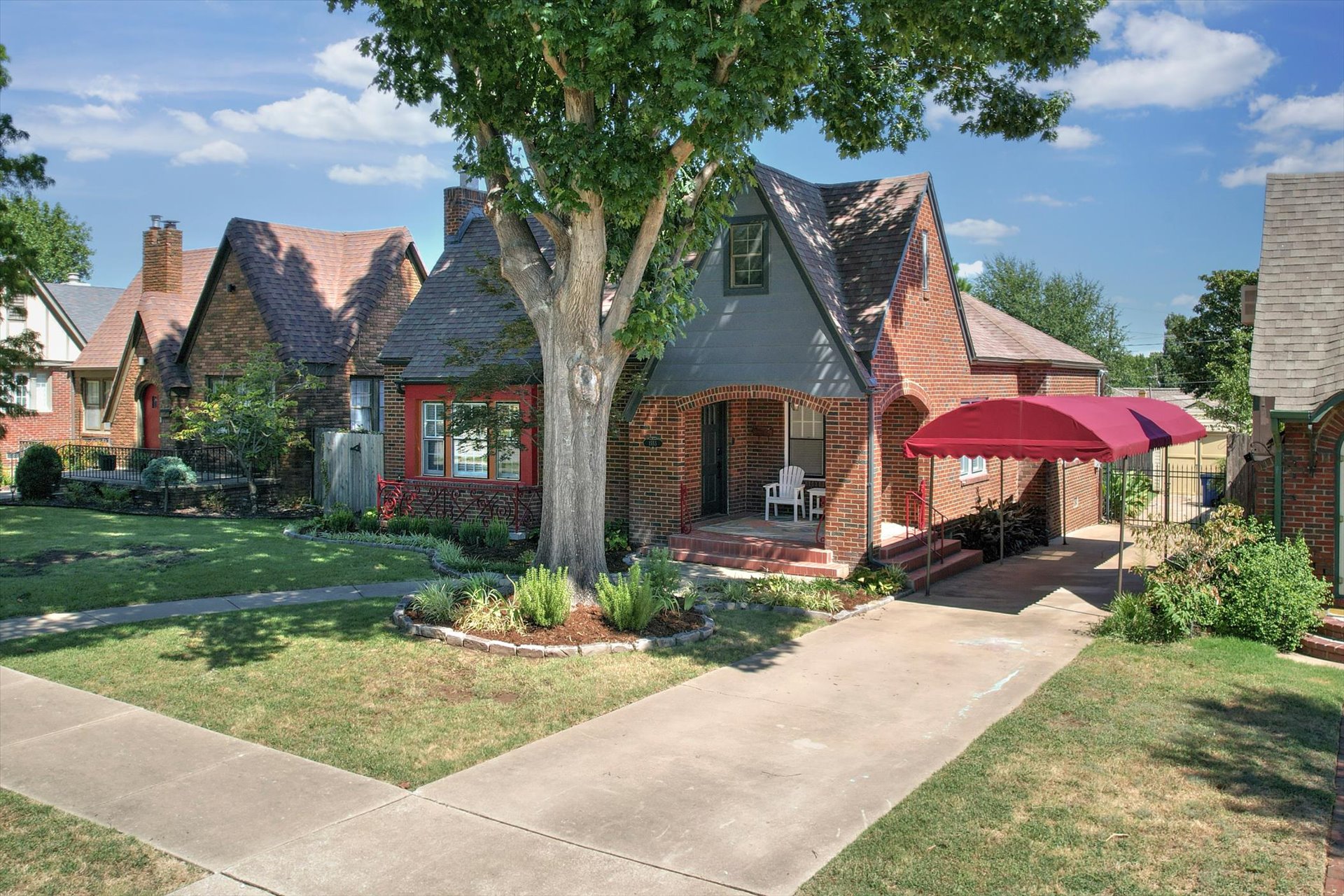 1555 S Gillette Avenue Tulsa OK 74104