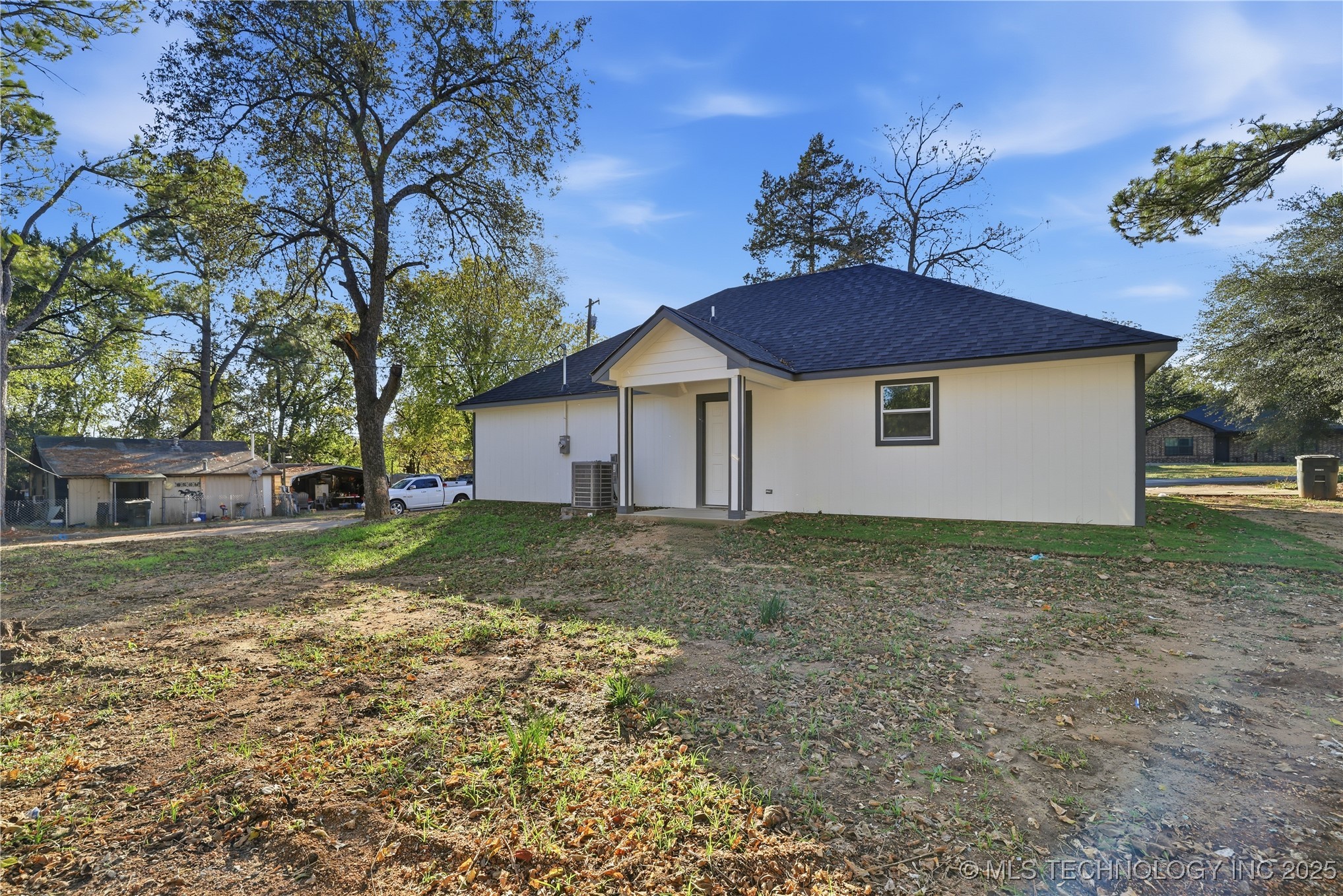 223 SE 3rd Durant OK 74701