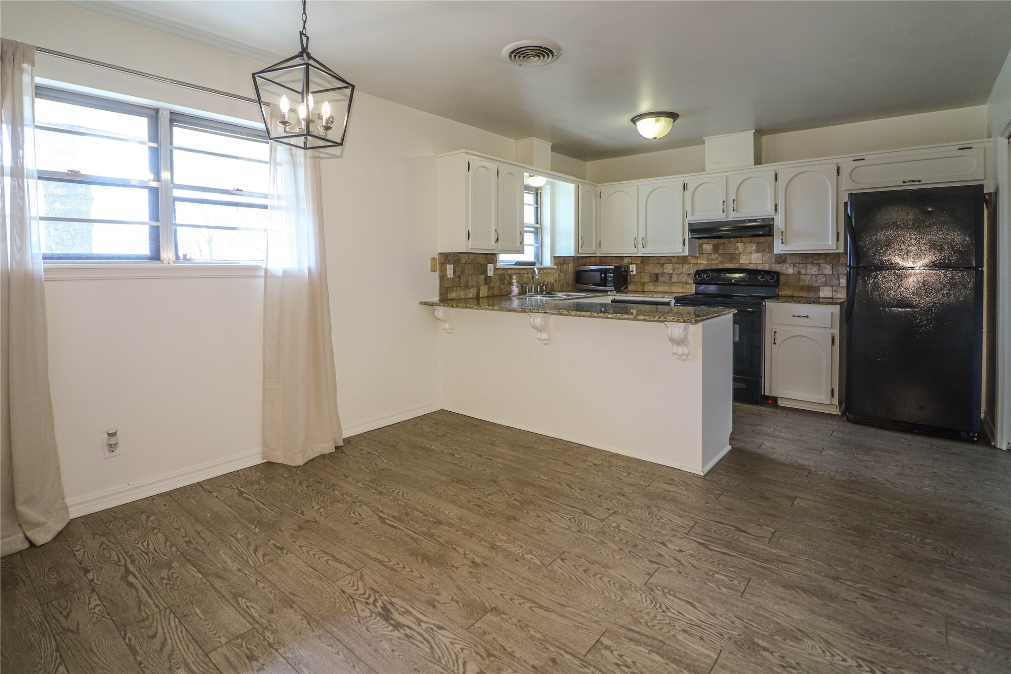 6216 E 48th Street Tulsa OK 74136
