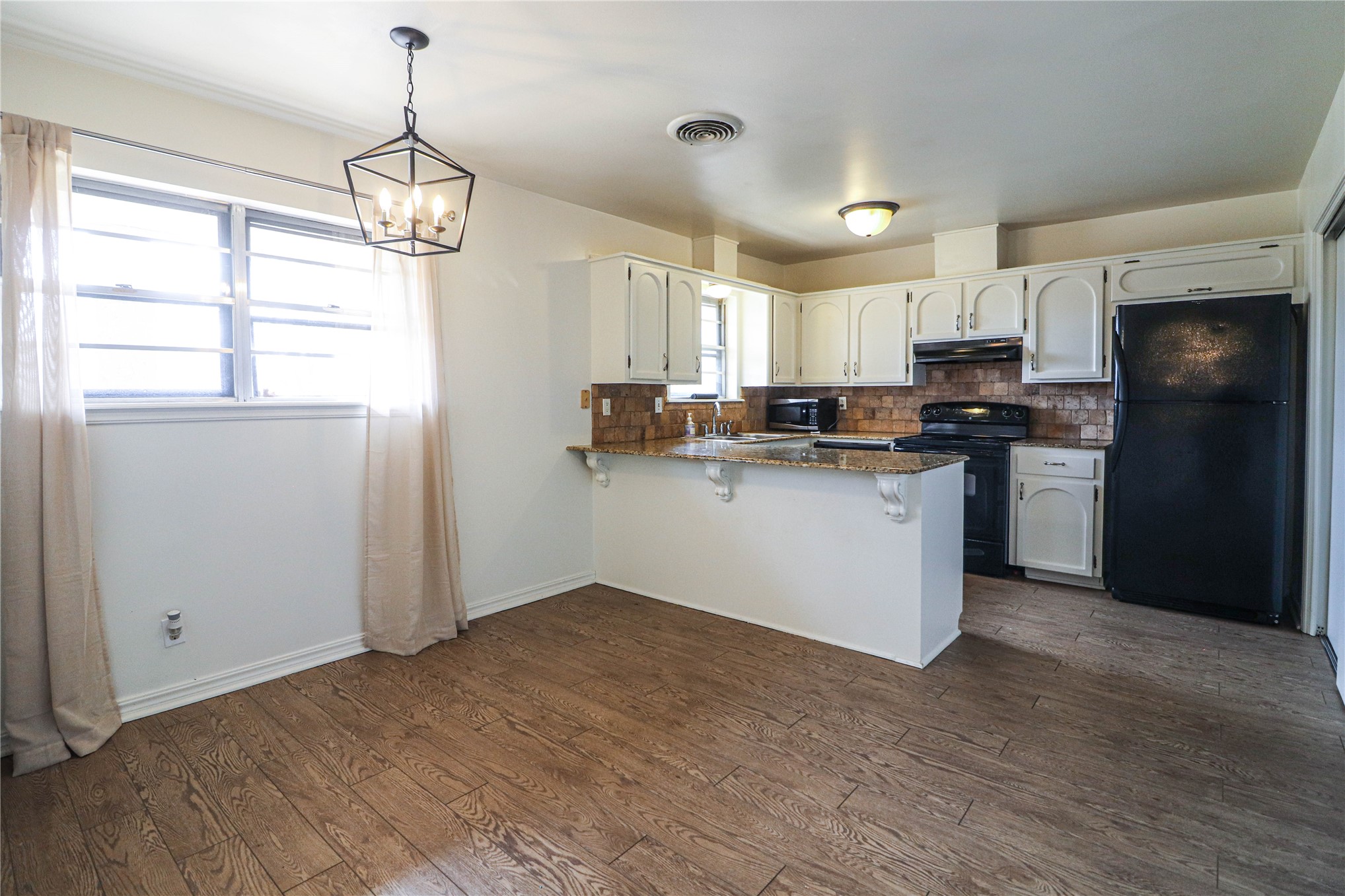 6216 E 48th Street Tulsa OK 74136