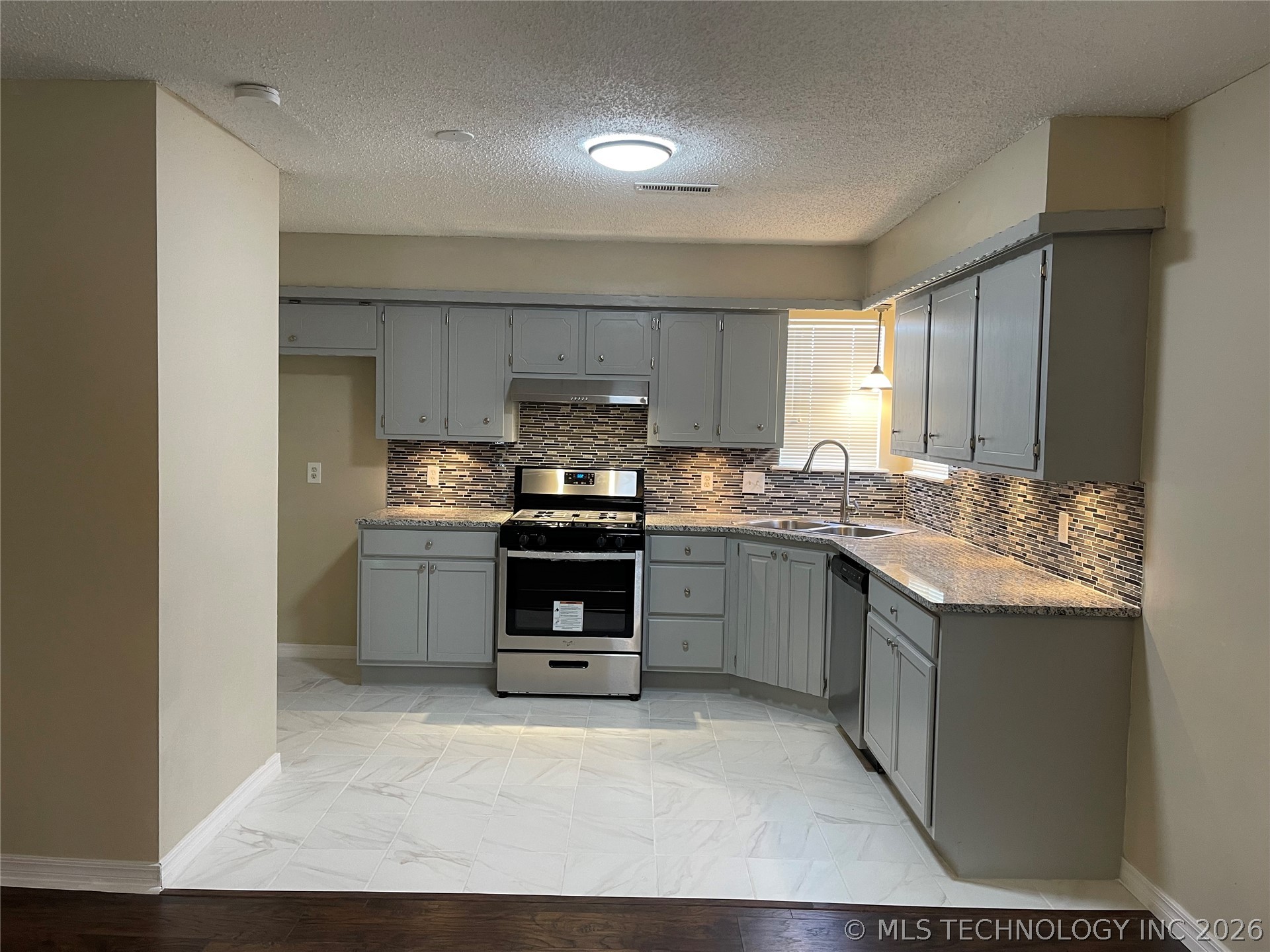 6107 S 116th Eastavenue Broken Arrow OK 74012