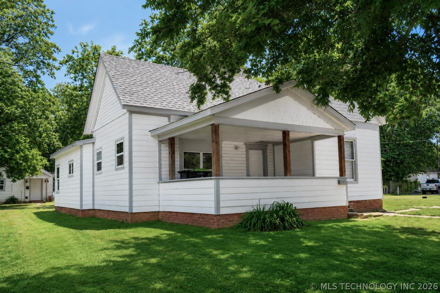 1201 E 8th Ada OK 74820