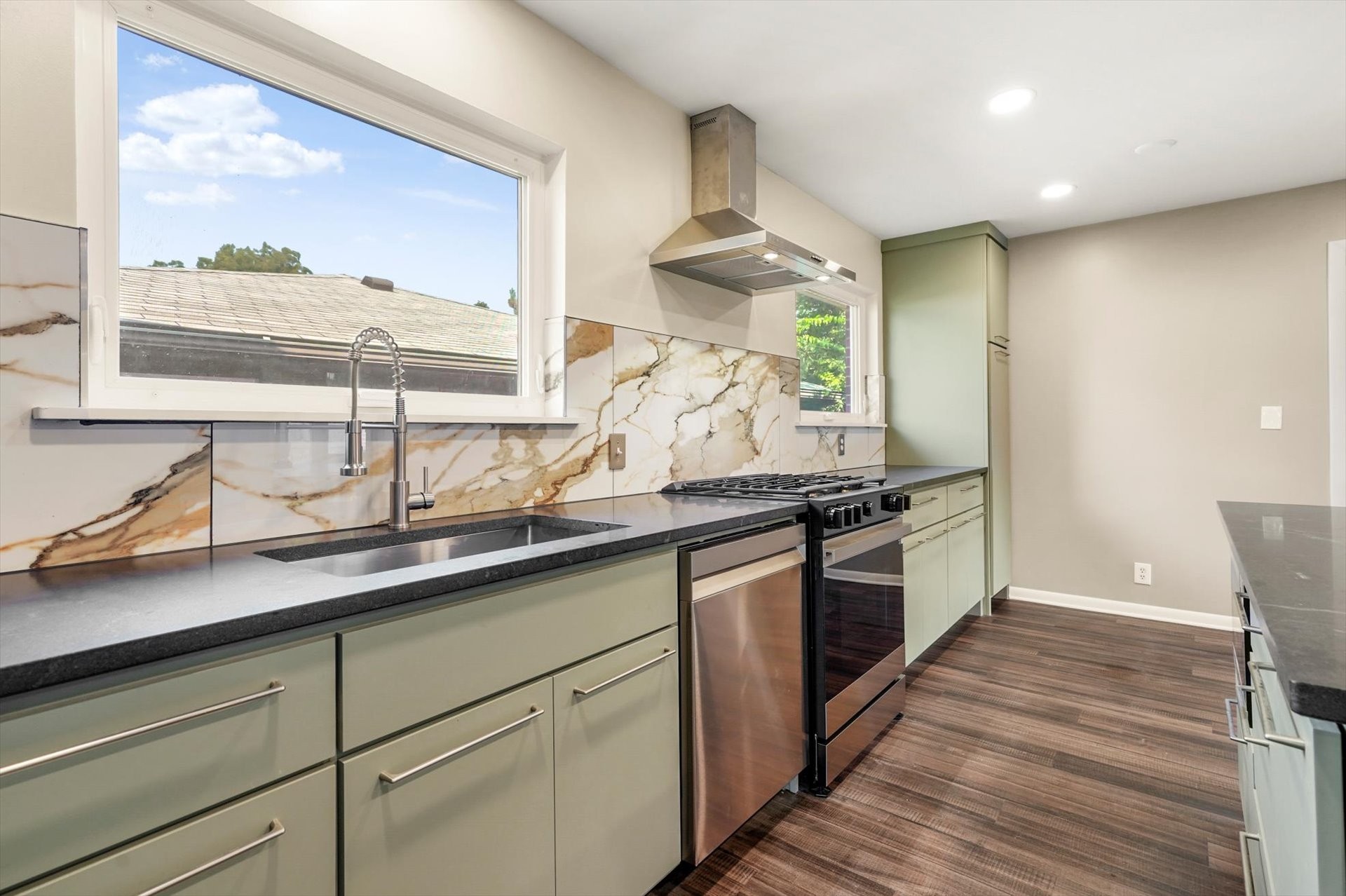 5125 E 27th Place Tulsa OK 74114