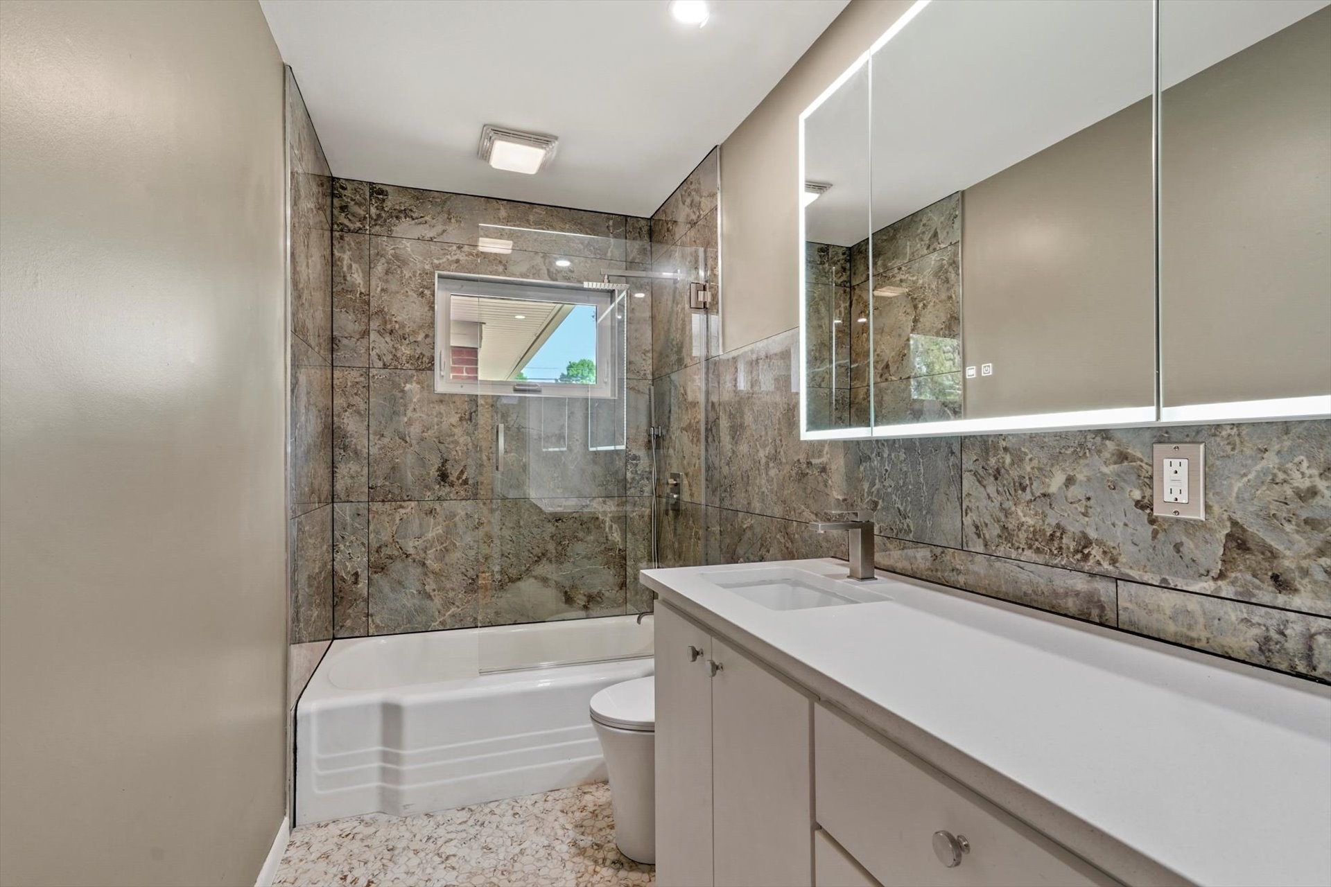 5125 E 27th Place Tulsa OK 74114