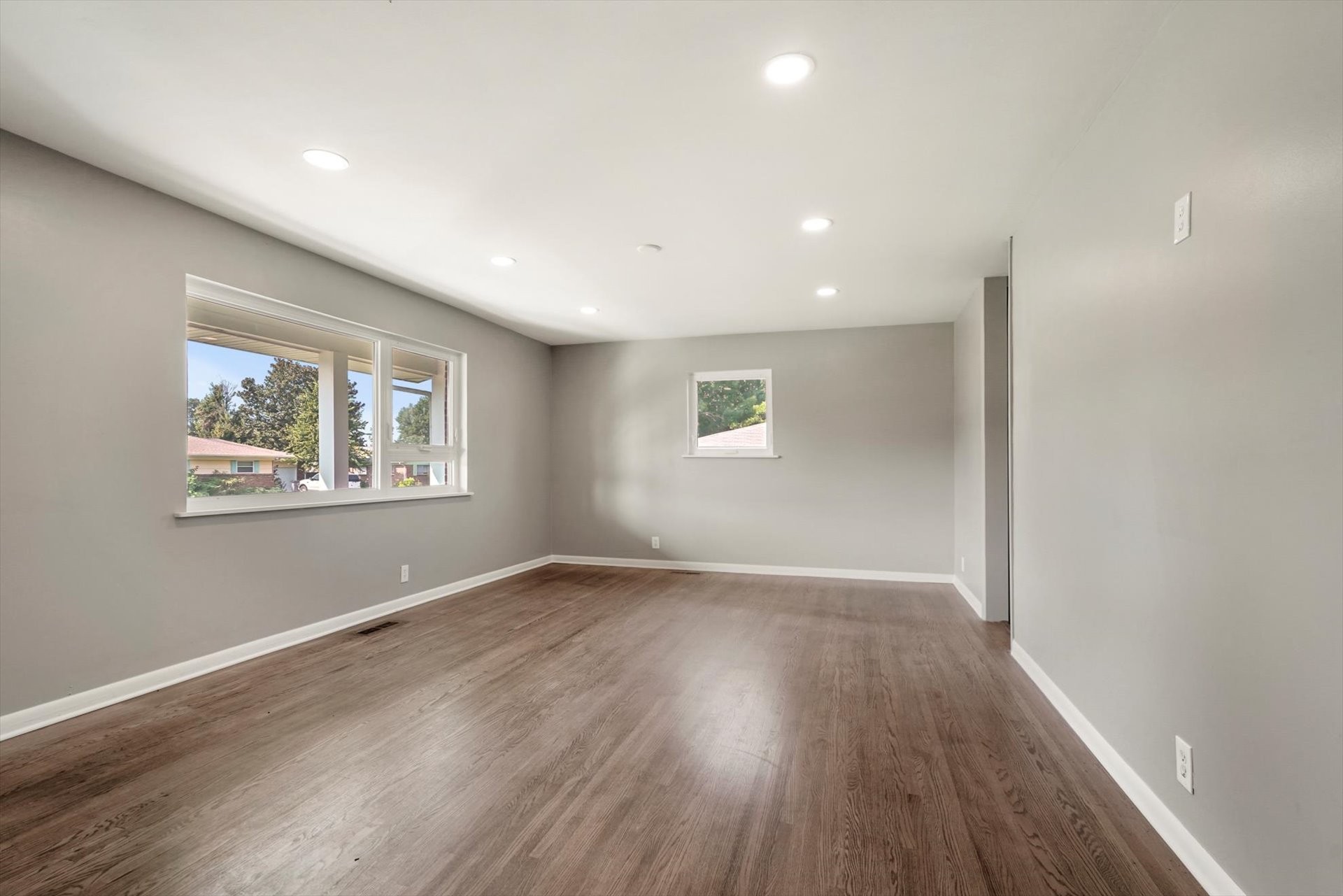 5125 E 27th Place Tulsa OK 74114