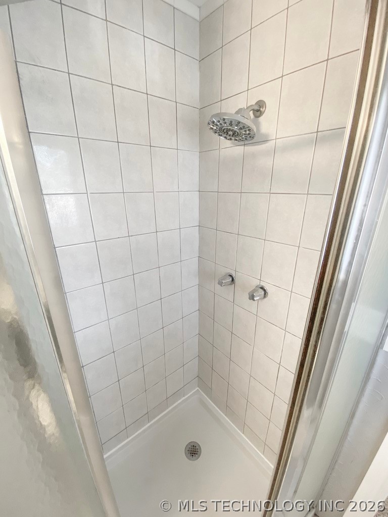 3715 E 51st Place Tulsa OK 74135