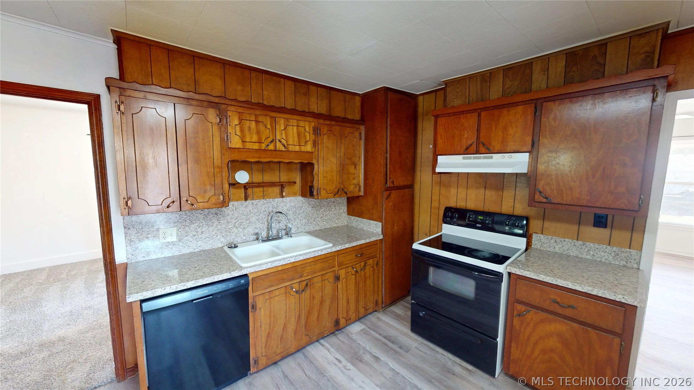 916 N Wilson Avenue Sand Springs OK 74063