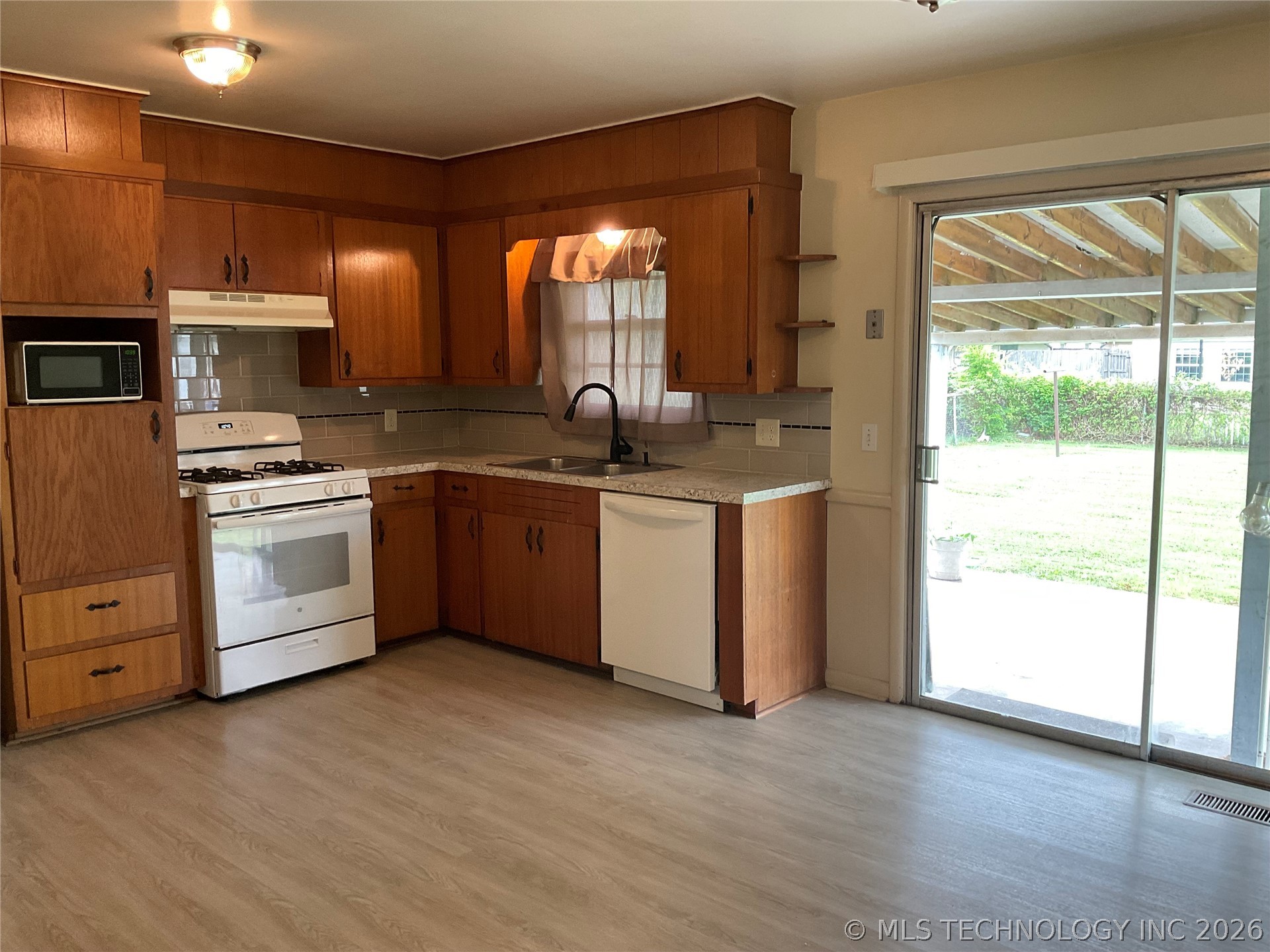 10121 E 22nd Street S Tulsa OK 74129