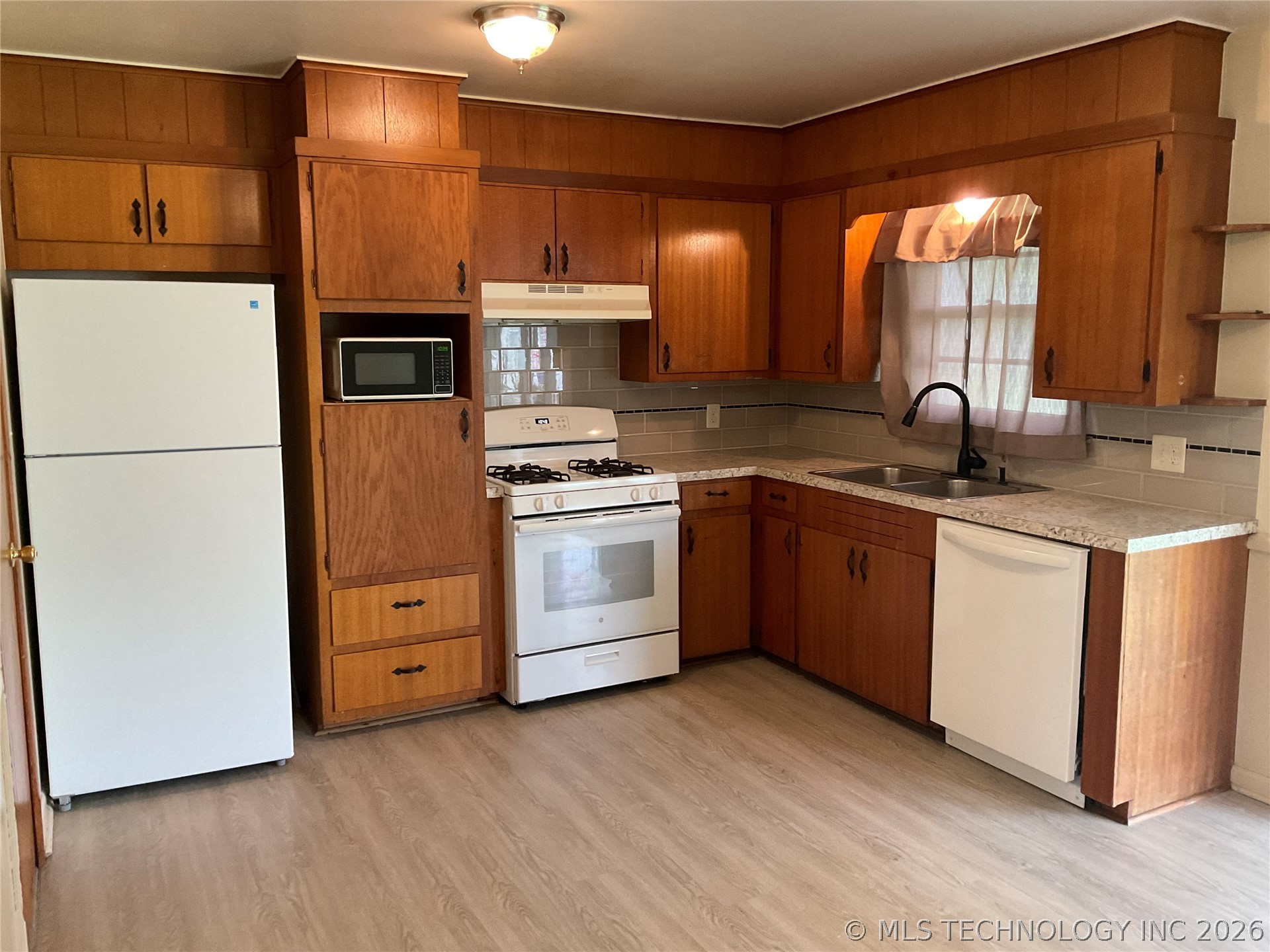 10121 E 22nd Street S Tulsa OK 74129