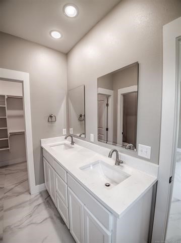 1194 Wild Indigo Calera OK 74730