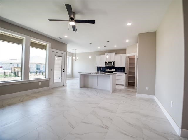 1194 Wild Indigo Calera OK 74730