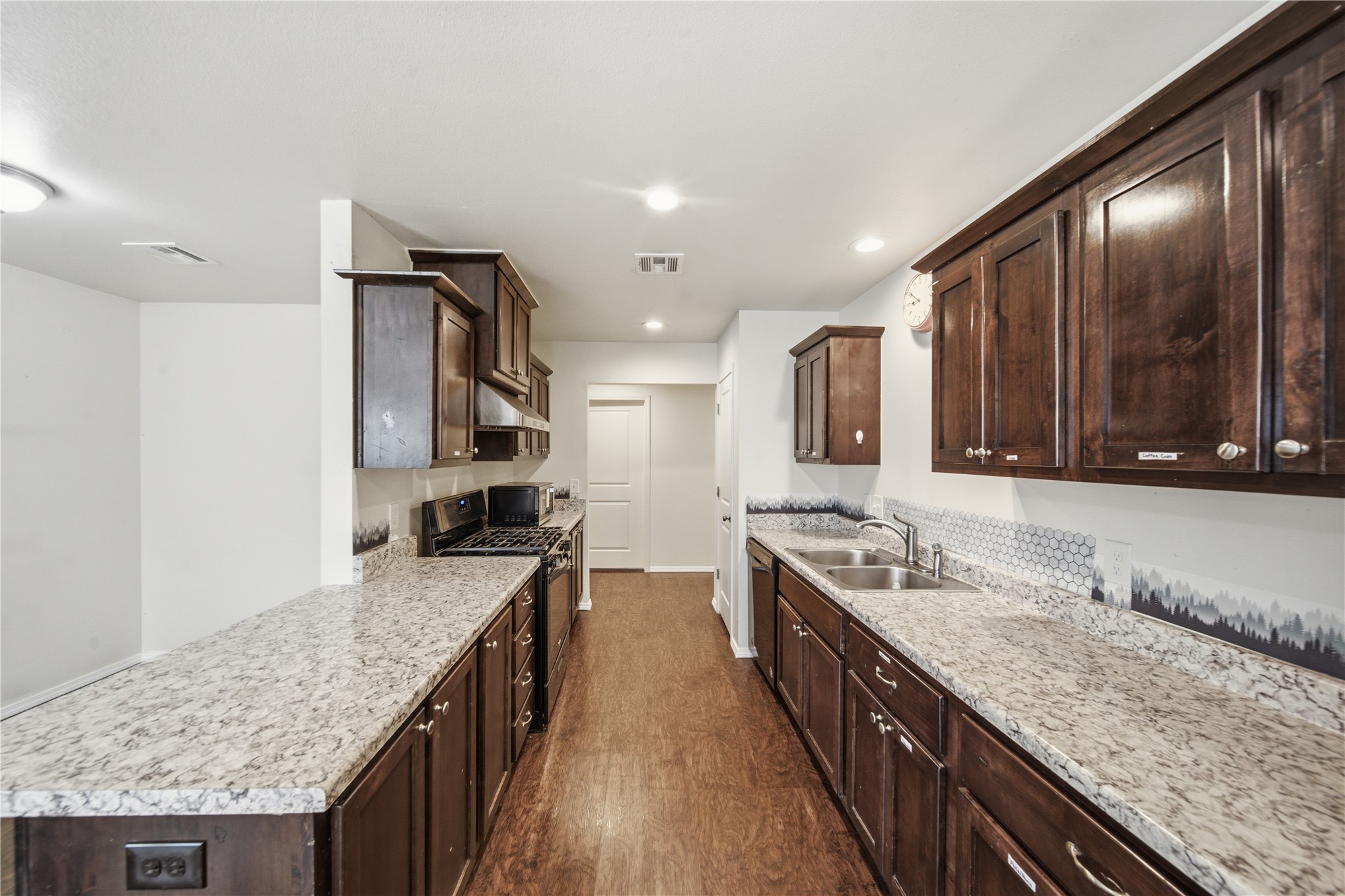 2542 E Archer Street Tulsa OK 74110