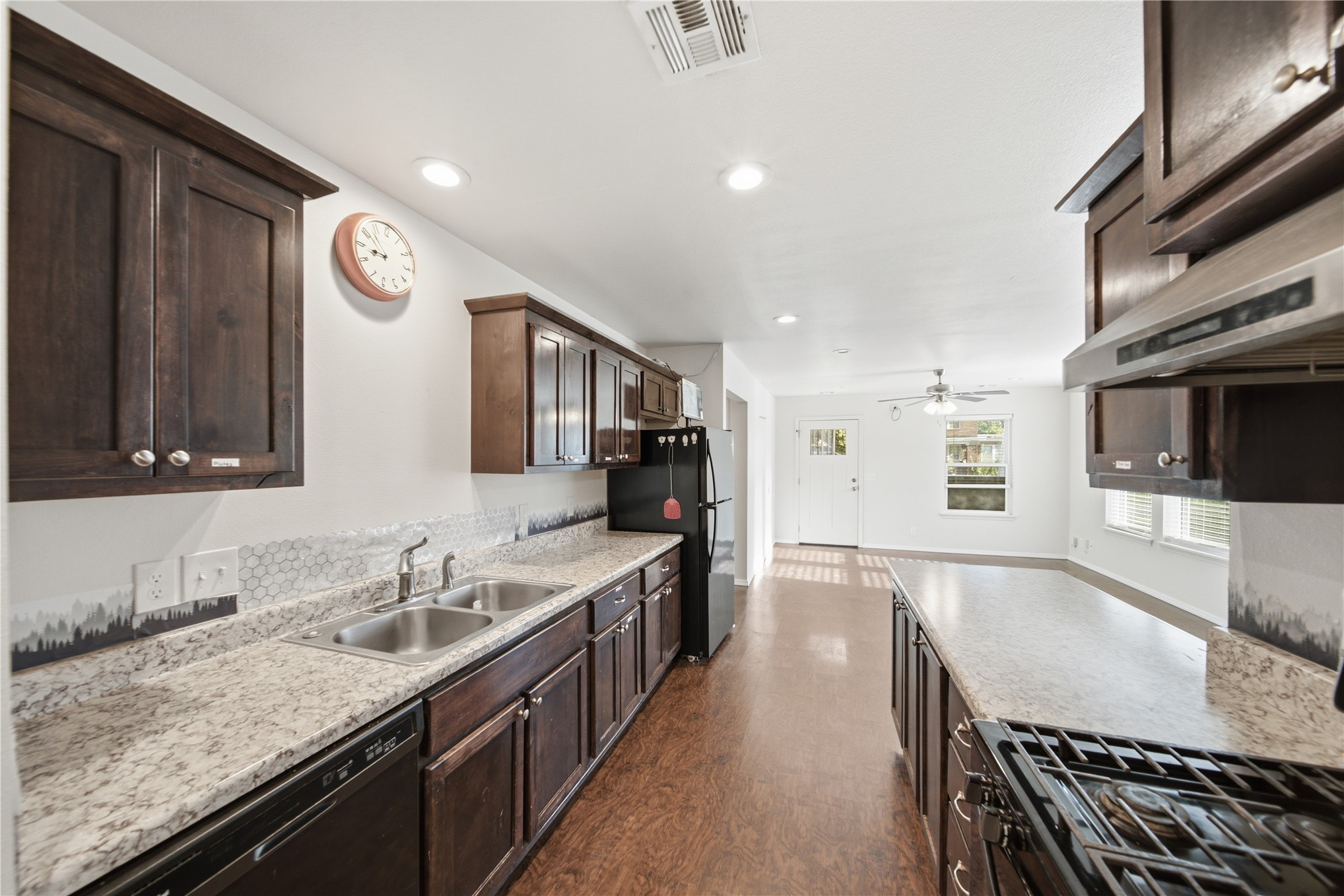 2542 E Archer Street Tulsa OK 74110