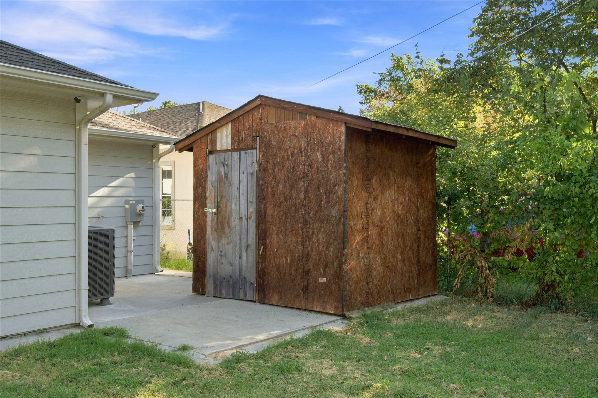 2542 E Archer Street Tulsa OK 74110