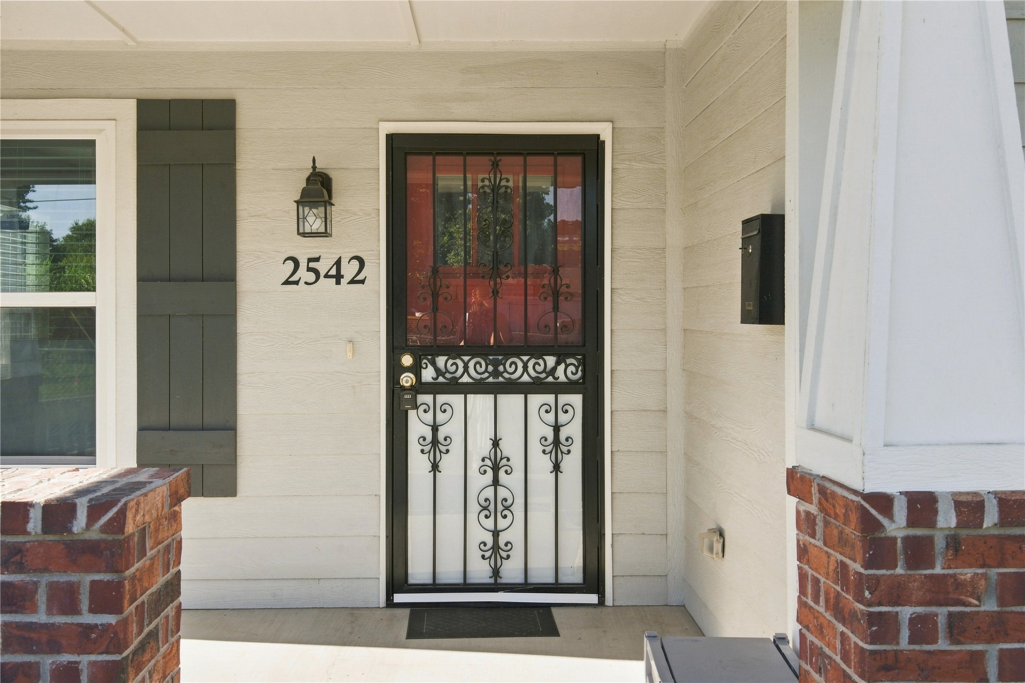 2542 E Archer Street Tulsa OK 74110