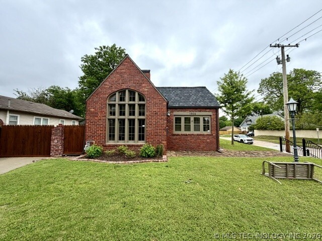 1904 S Yorktown Avenue Tulsa OK 74104