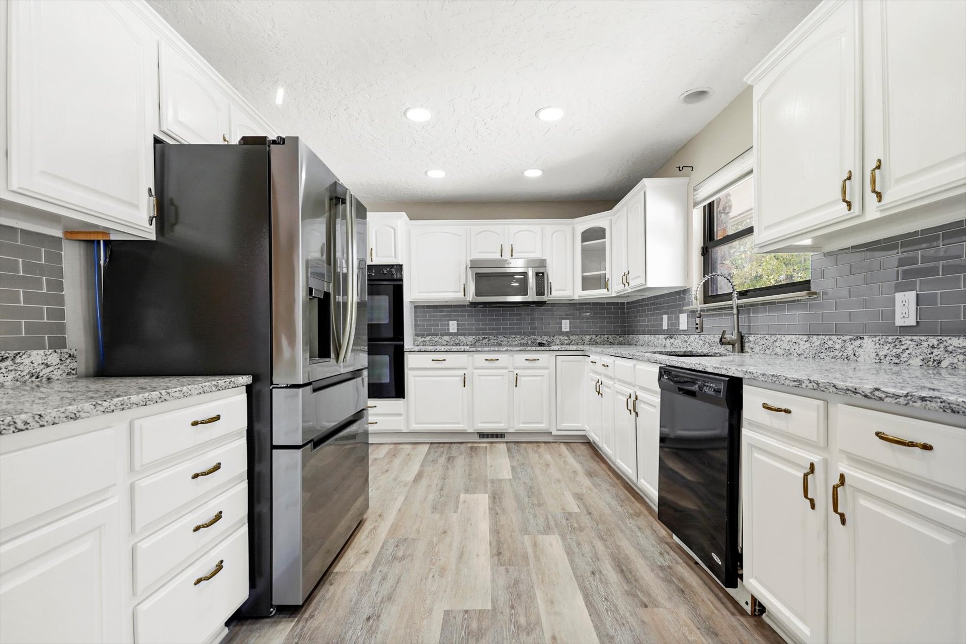 8610 Meadowood Circle Broken Arrow OK 74011