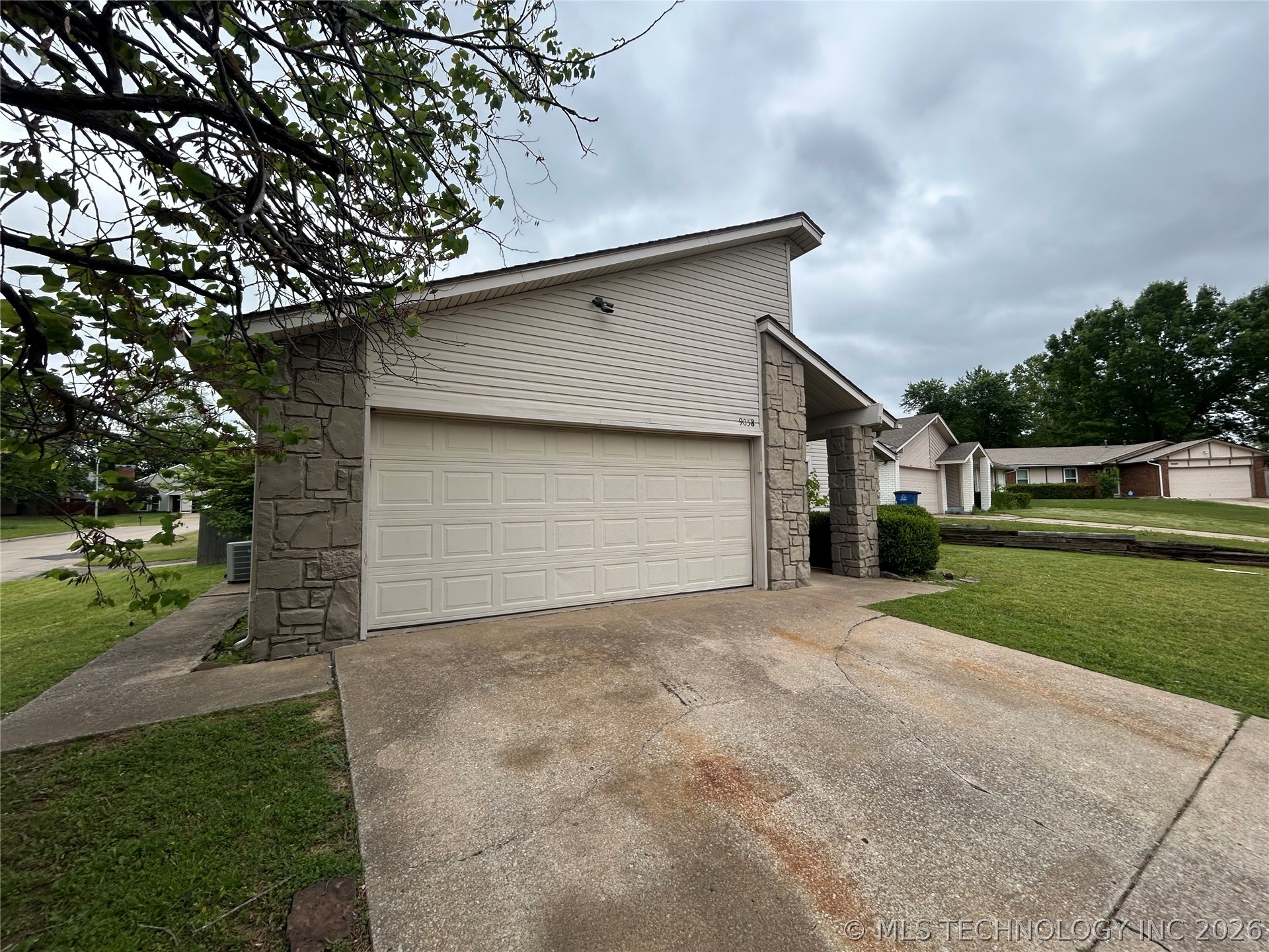 9058 E 94th Street Tulsa OK 74133