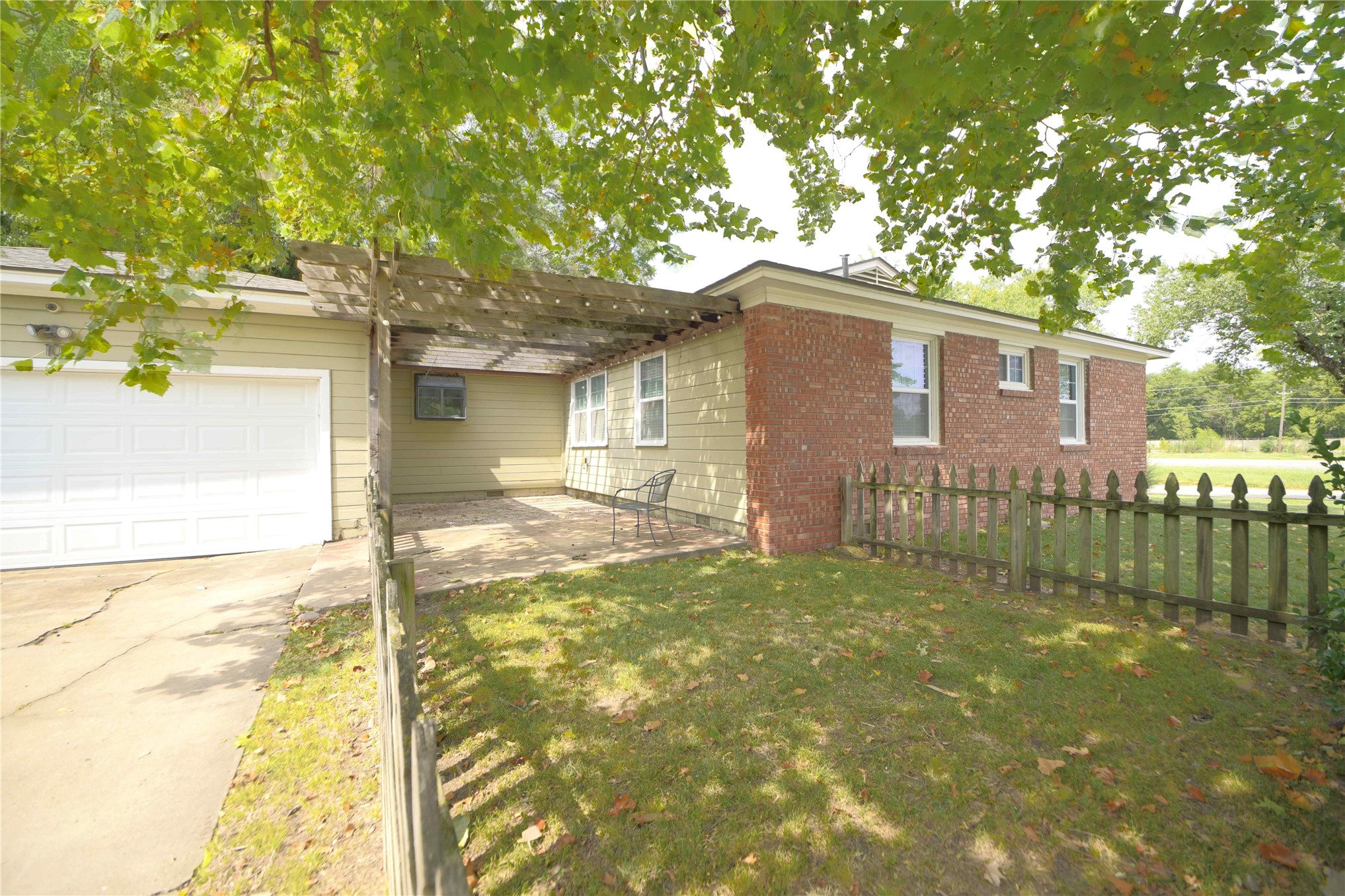 10 S 106th Eastplace Tulsa OK 74128