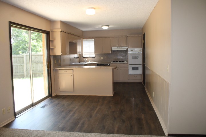 12616 E 31st Court S Tulsa OK 74146