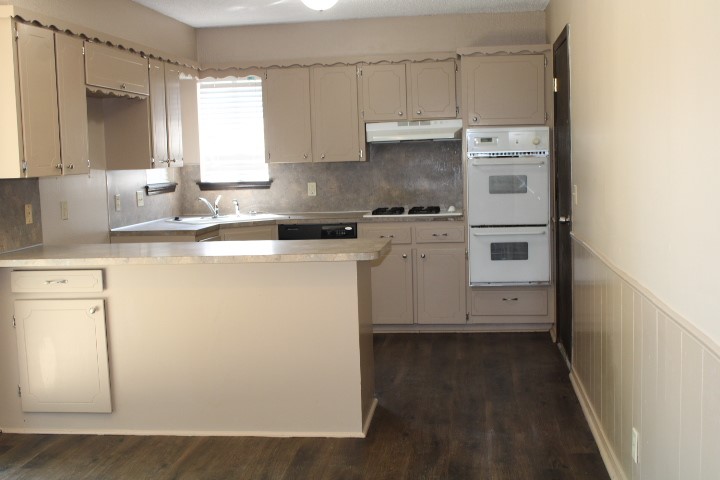 12616 E 31st Court S Tulsa OK 74146