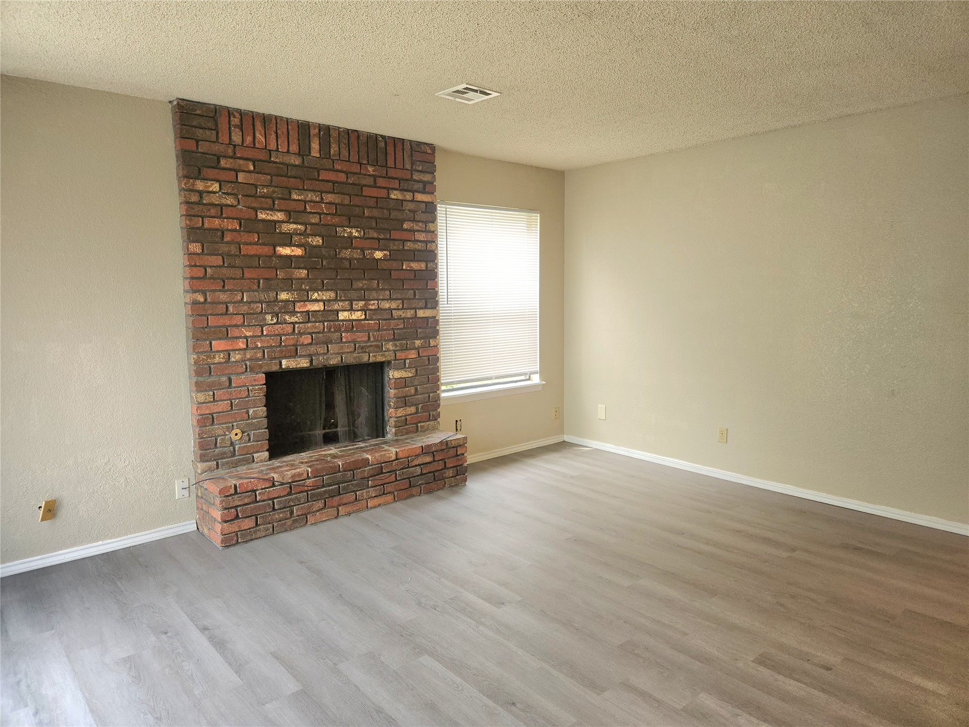 11125 E 17 Place Tulsa OK 74129