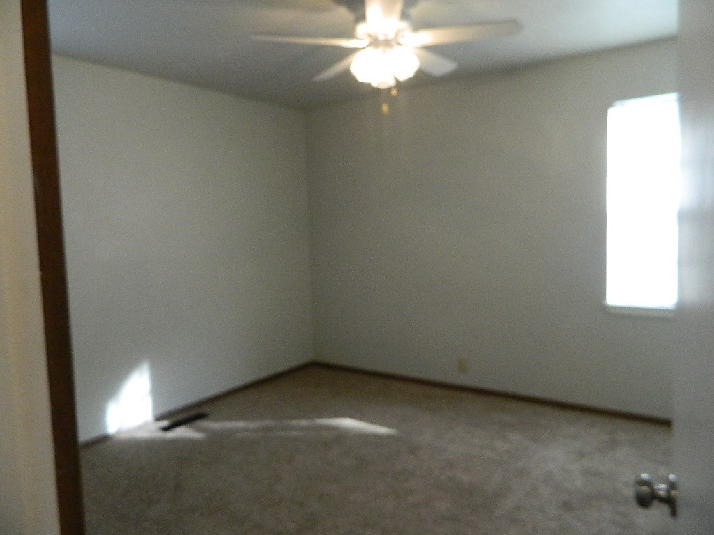 618 W Downing Street Tahlequah OK 74464