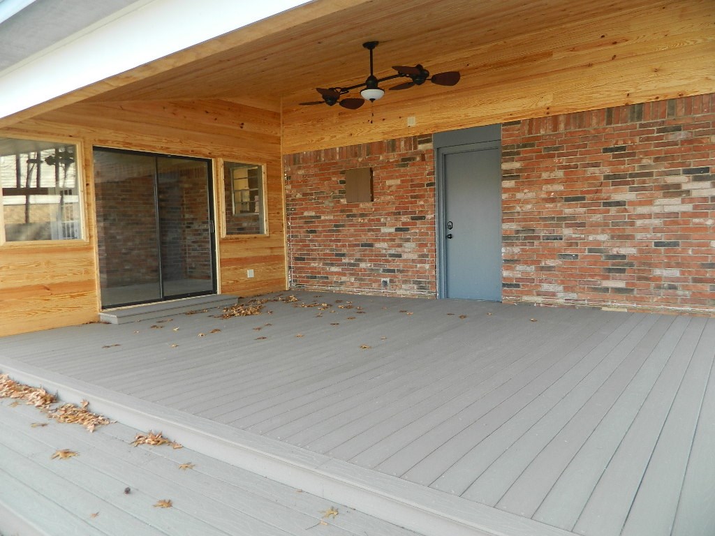 618 W Downing Street Tahlequah OK 74464