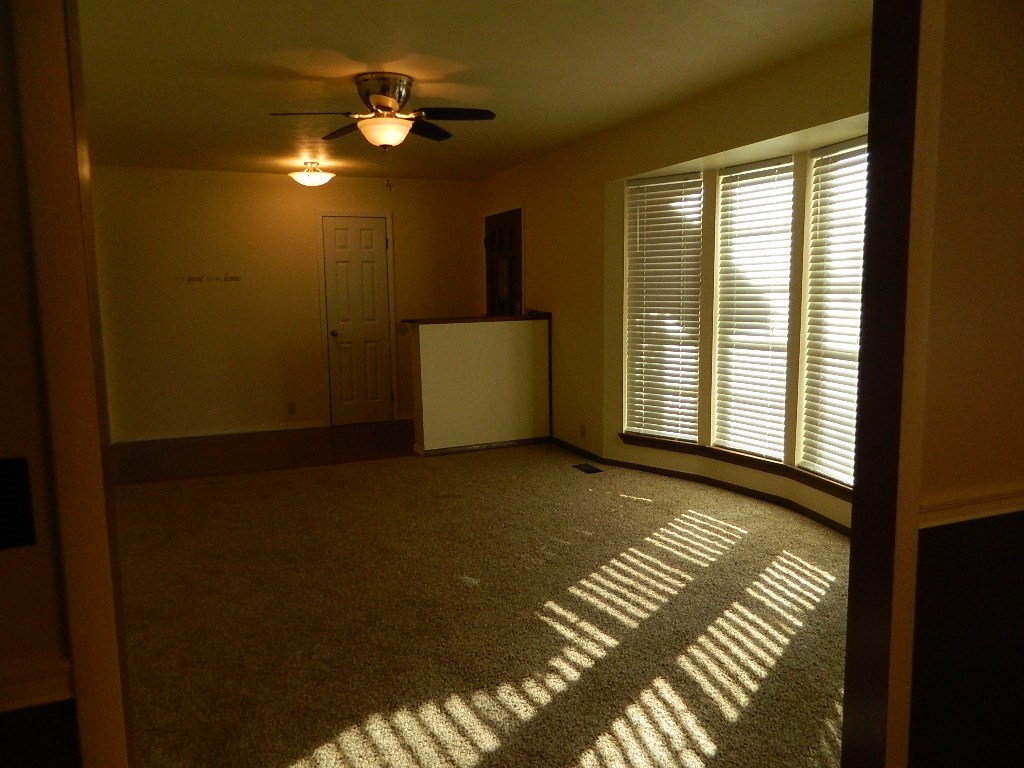 618 W Downing Street Tahlequah OK 74464