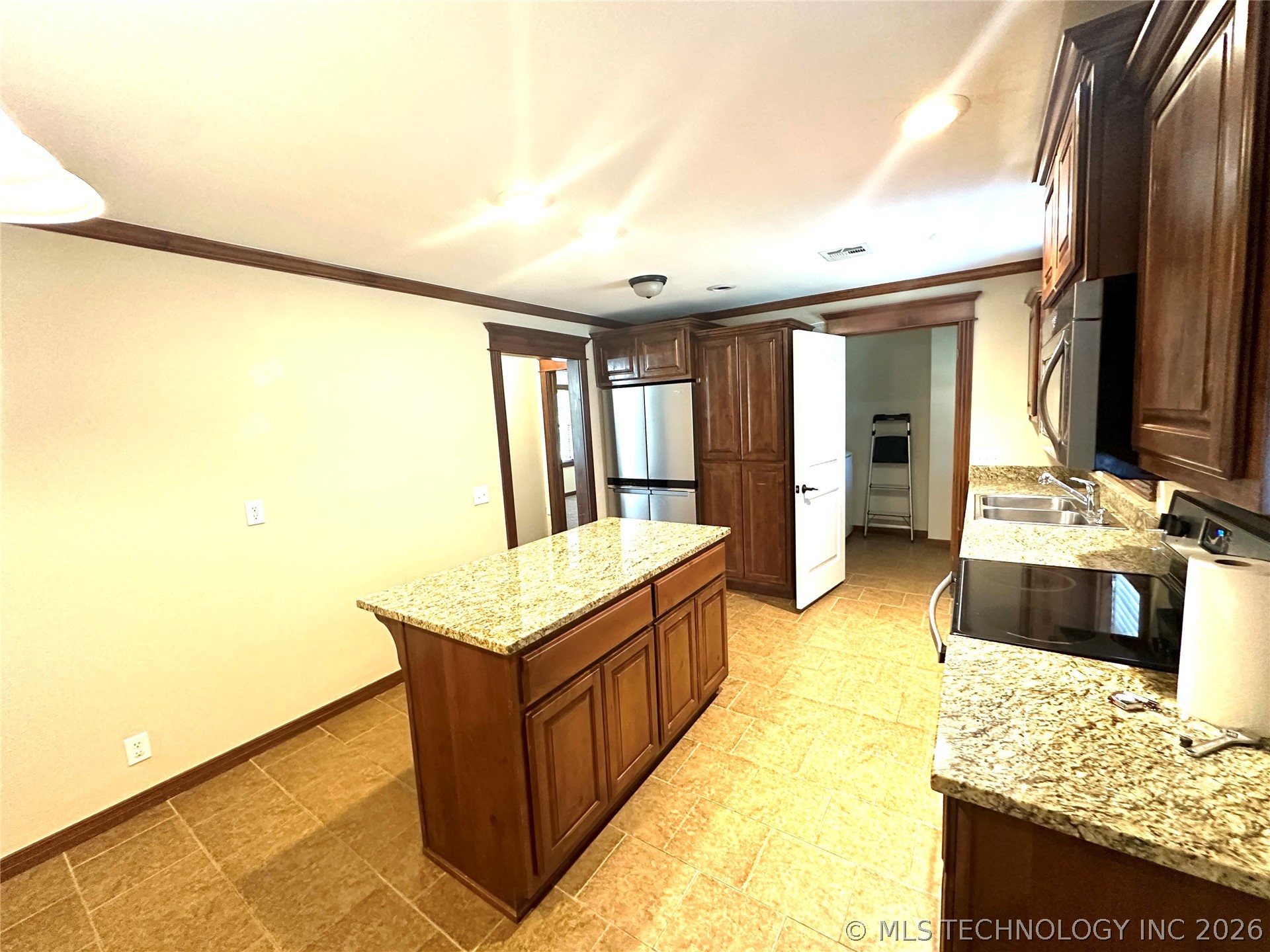 1104 S Reavis Road Claremore OK 74017