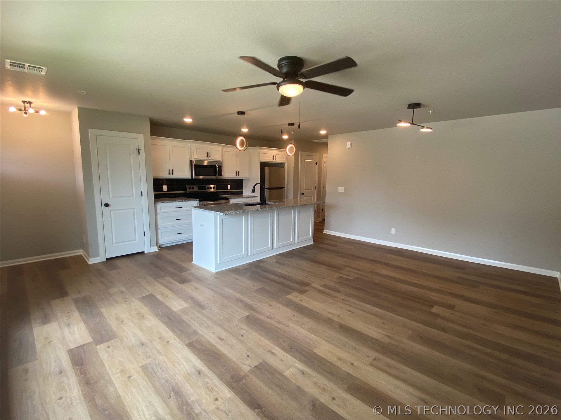 207 E 3rd Street N Owasso OK 74055