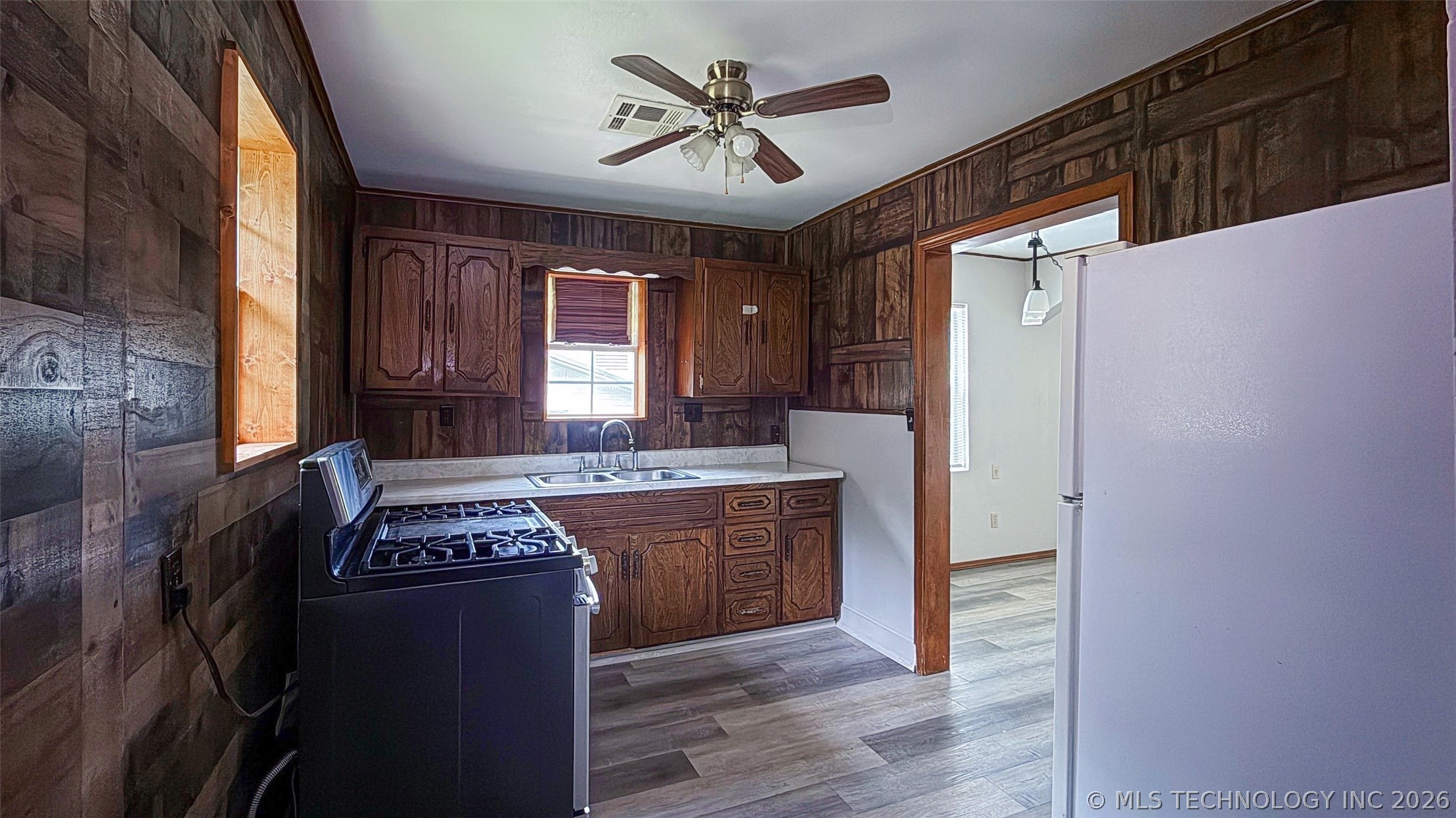 613 W 23rd Ada OK 74820