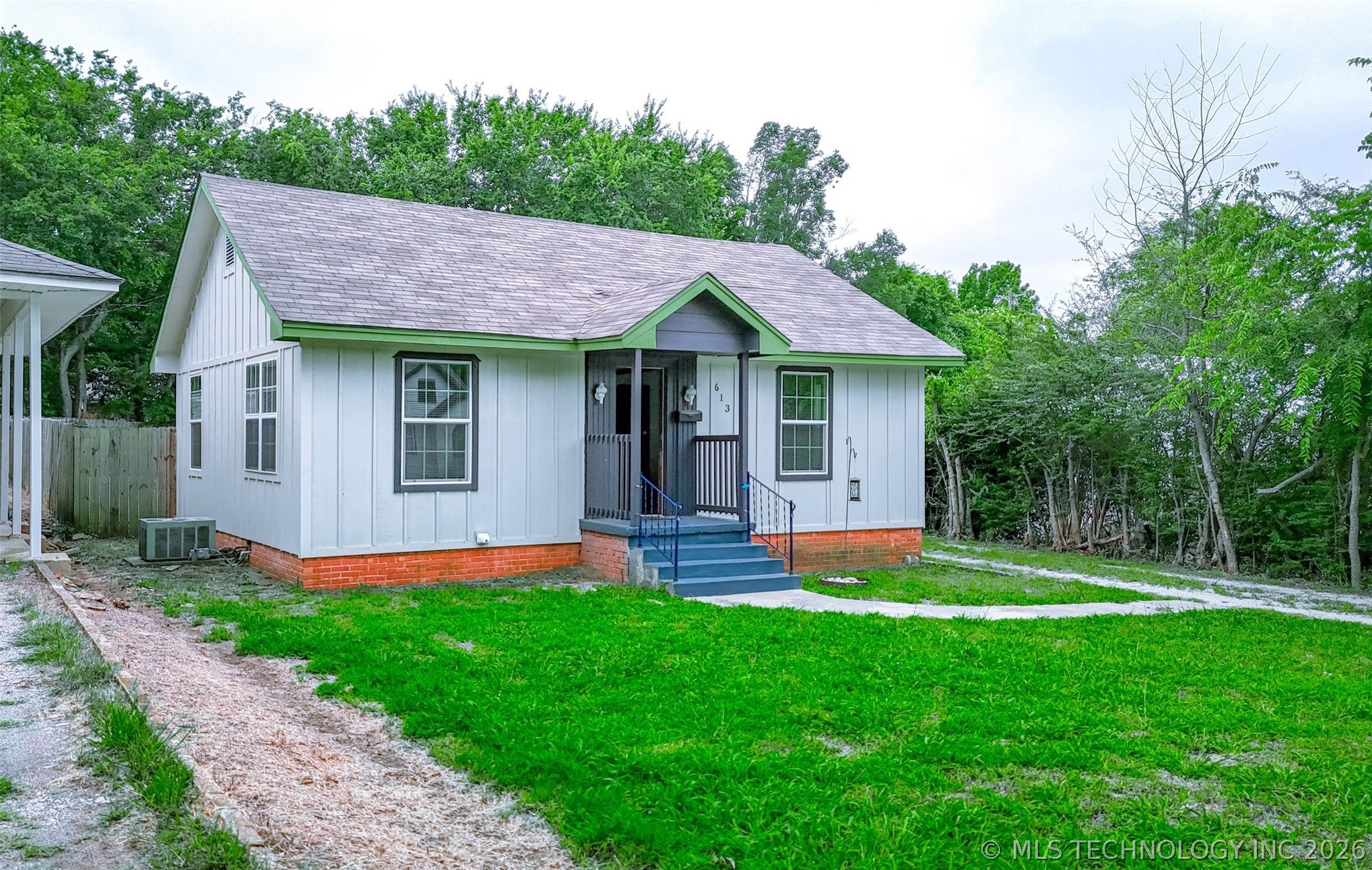 613 W 23rd Ada OK 74820