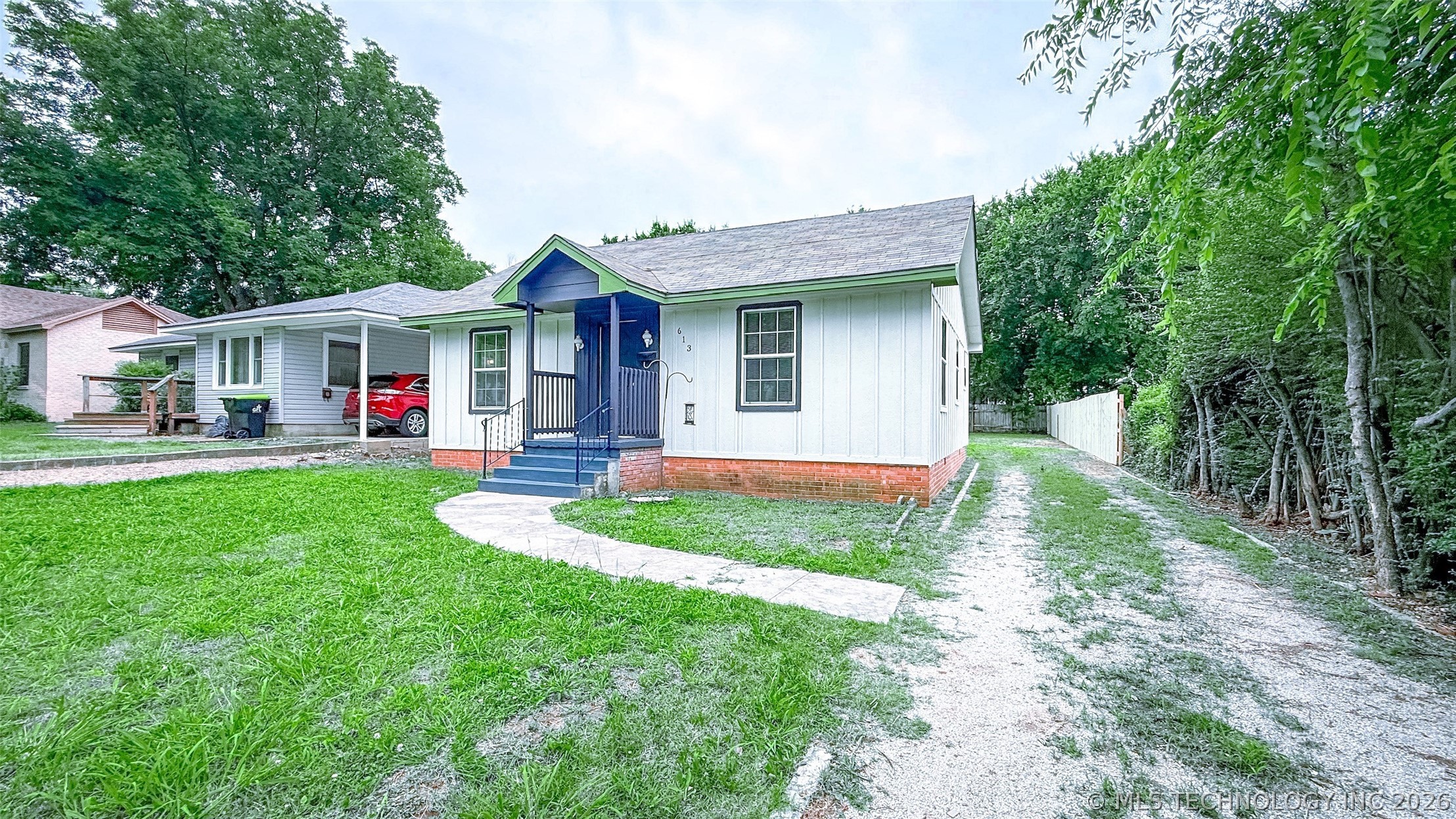 613 W 23rd Ada OK 74820
