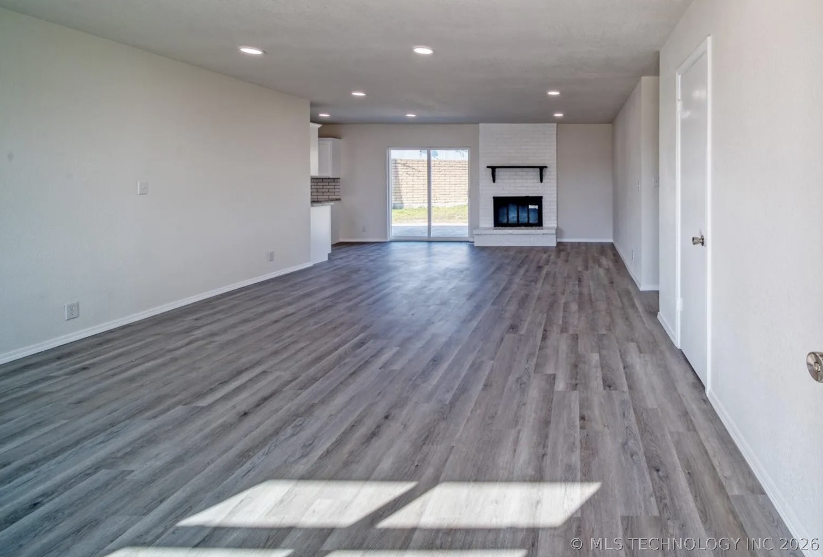 1605 S 108th Eastplace Tulsa OK 74128