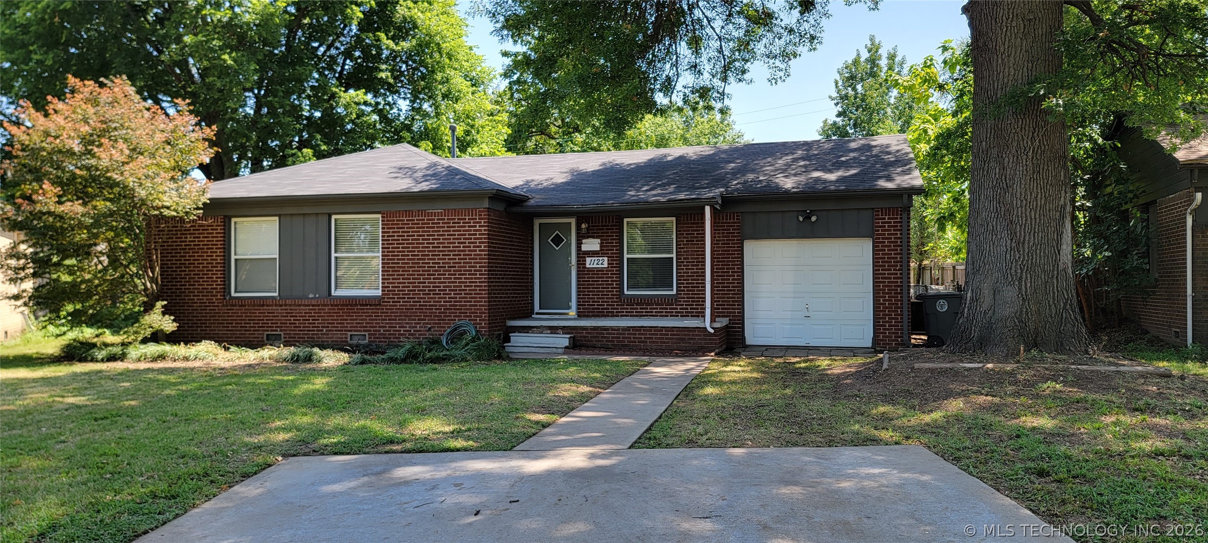 1122 E 48th Place Tulsa OK 74105