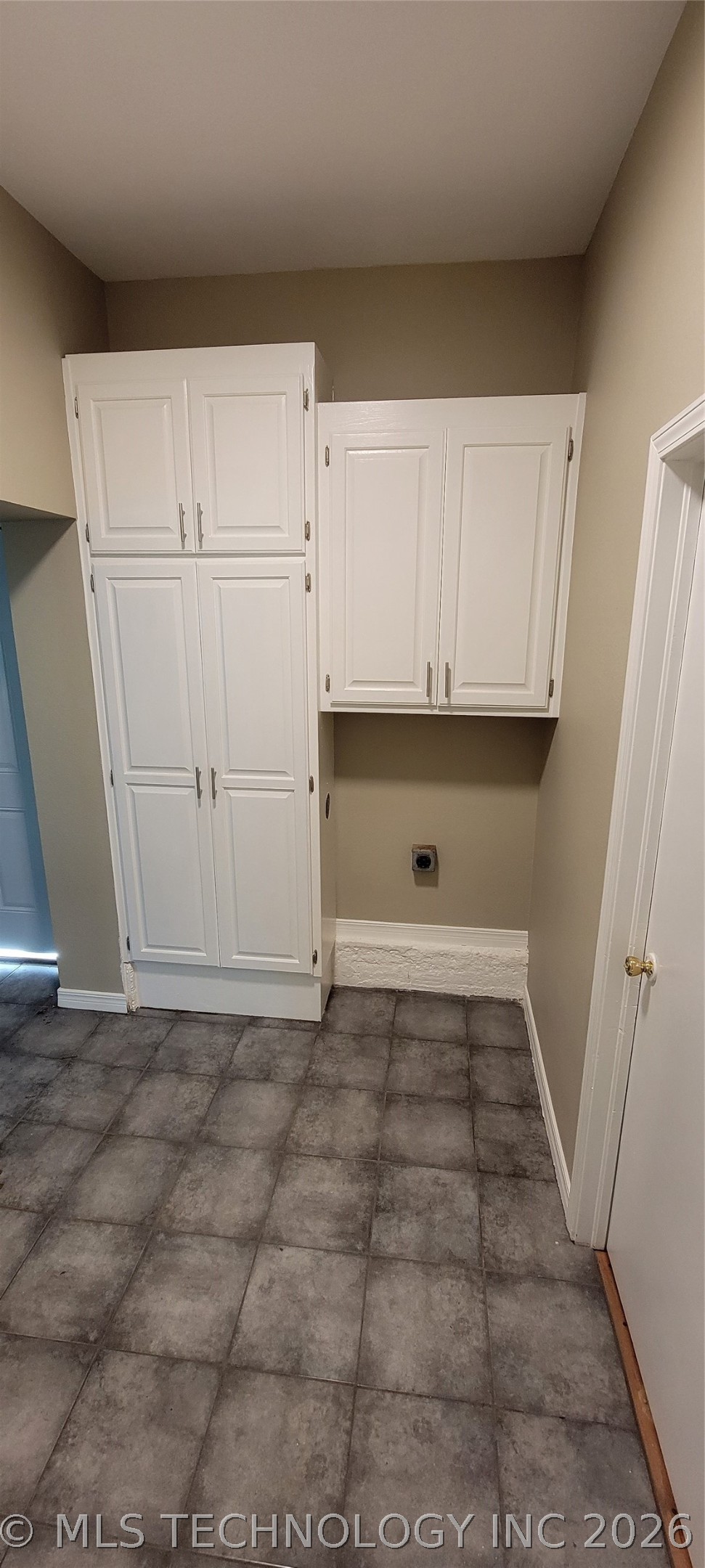 1122 E 48th Place Tulsa OK 74105