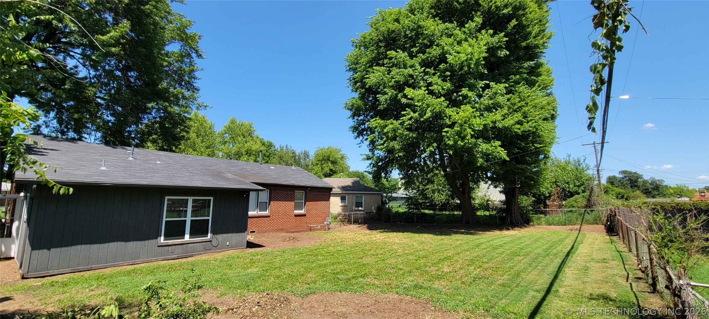 1122 E 48th Place Tulsa OK 74105