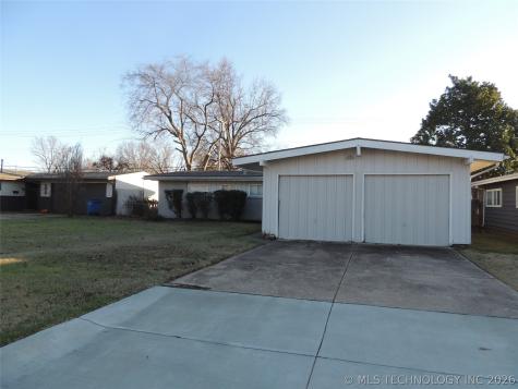 6552 E 27th Place Tulsa OK 74129