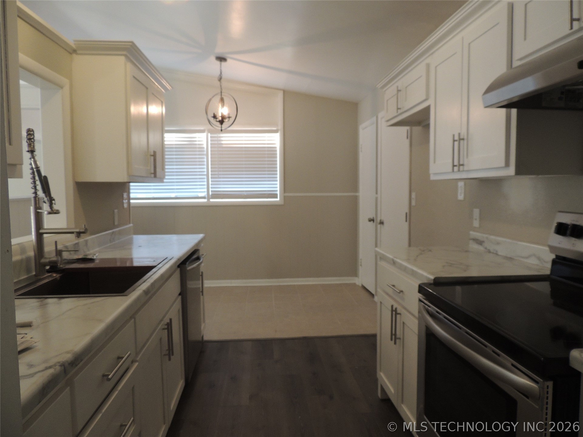 6552 E 27th Place Tulsa OK 74129
