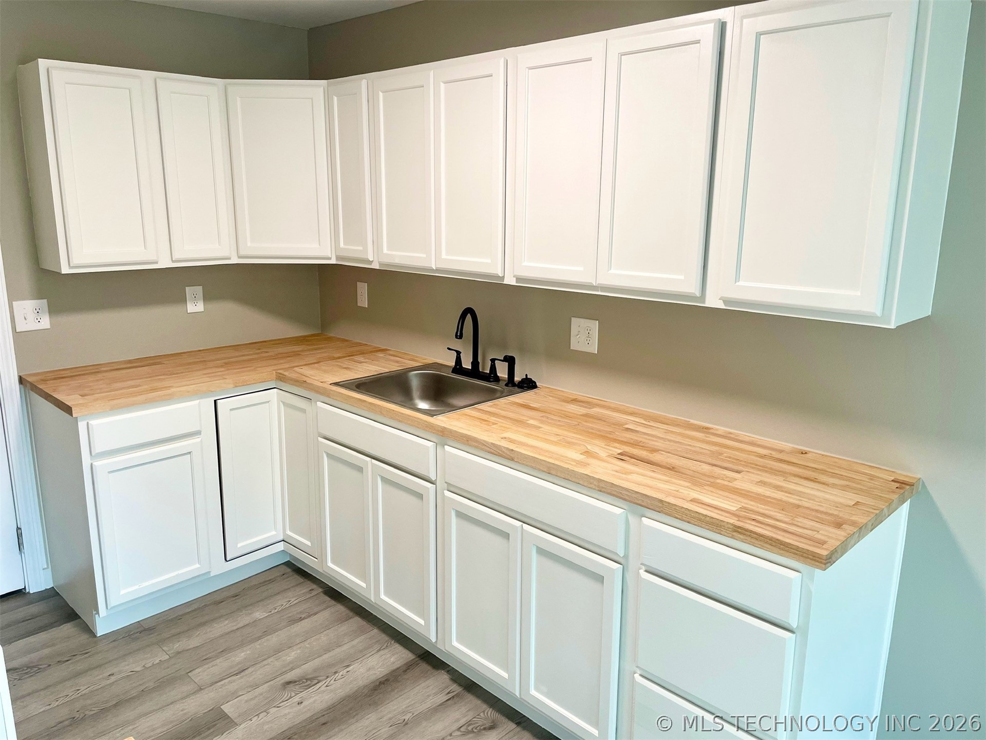 910 Hargrove Ardmore OK 73401