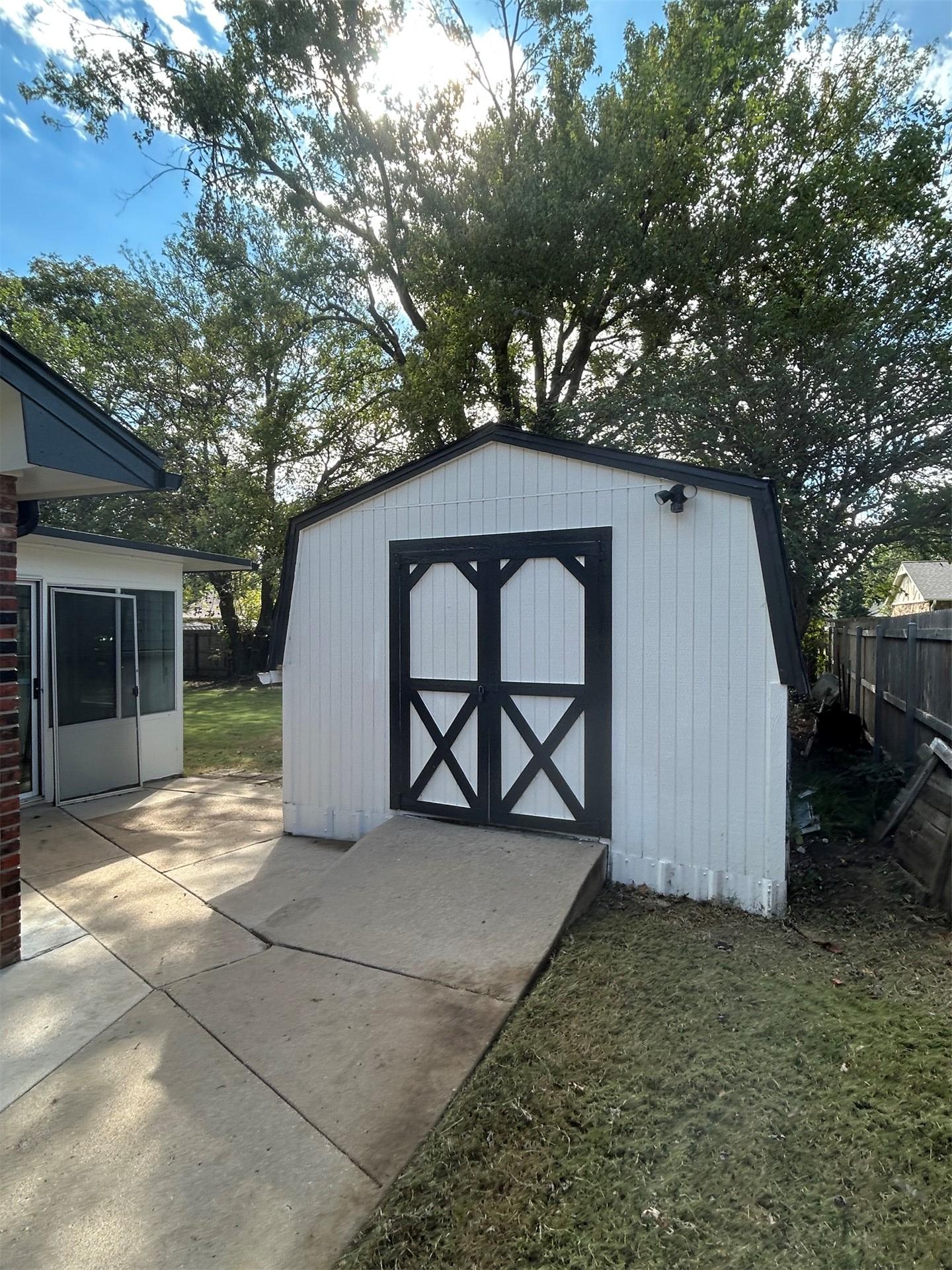 1453 E Paradise Parkway Claremore OK 74017
